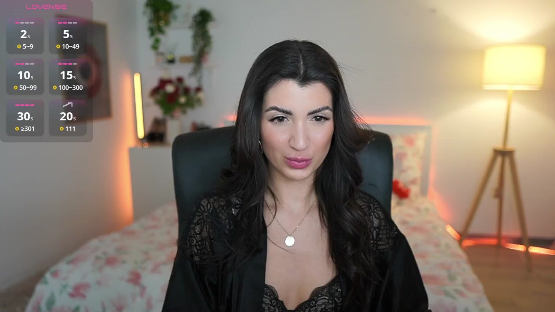 Gallery image thumbnail from Julia_Roca's myfreecams stream on, 03/22/2025, 24:44 image 16 of 20