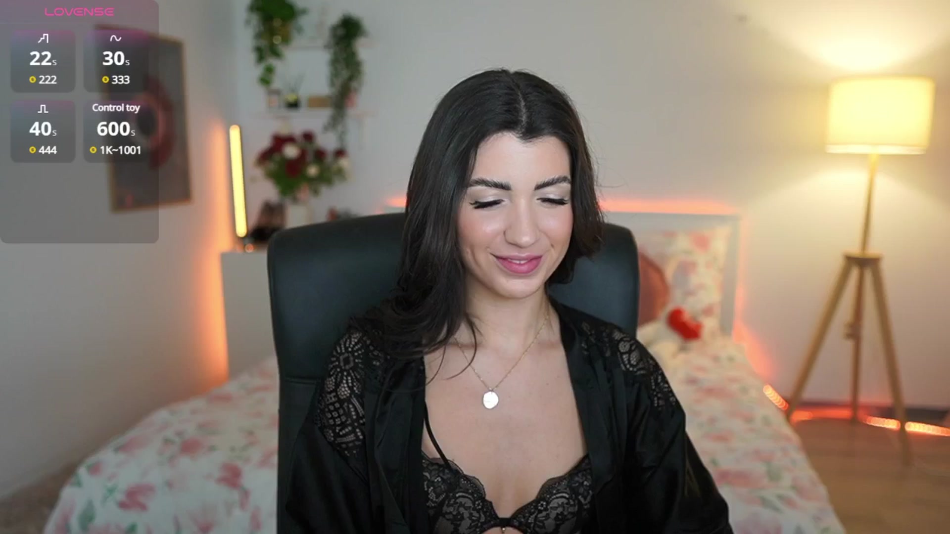 Gallery image thumbnail from Julia_Roca's myfreecams stream on, 03/22/2025, 24:44 image 9 of 20