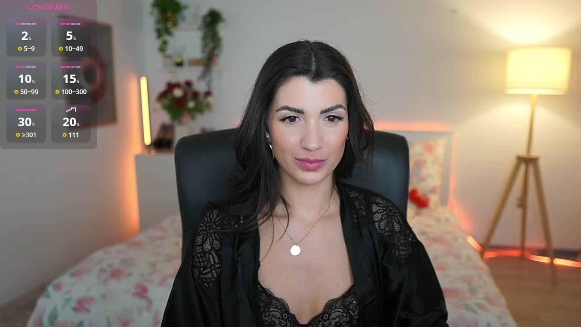 Gallery image thumbnail from Julia_Roca's myfreecams stream on, 03/22/2025, 24:44 image 12 of 20