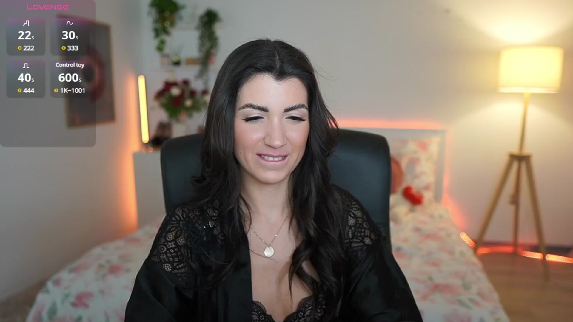Gallery image thumbnail from Julia_Roca's myfreecams stream on, 03/22/2025, 24:44 image 18 of 20