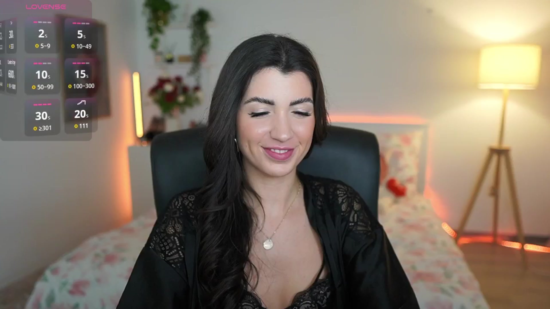 Gallery image thumbnail from Julia_Roca's myfreecams stream on, 03/22/2025, 24:44 image 4 of 20