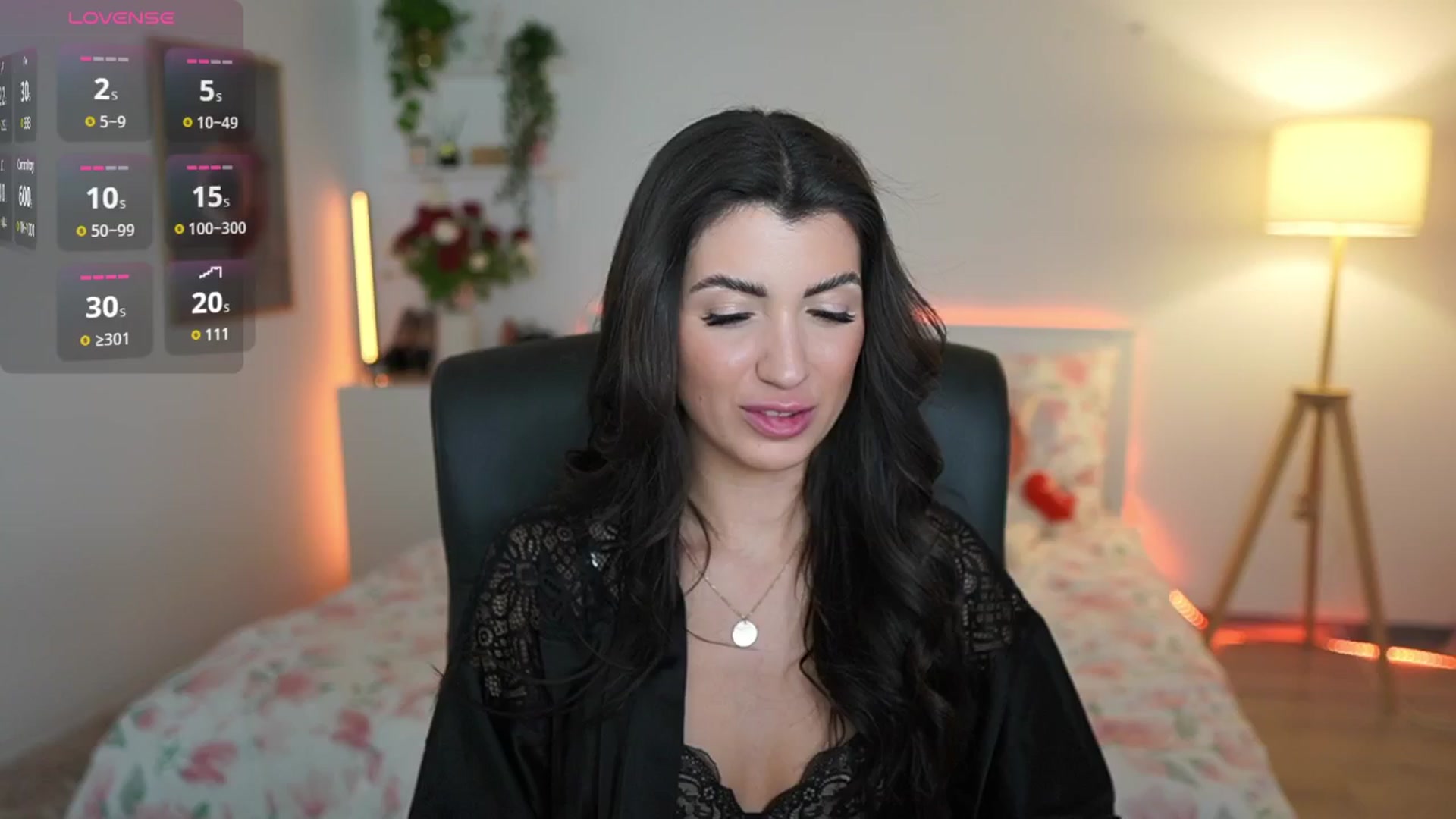 Gallery image thumbnail from Julia_Roca's myfreecams stream on, 03/22/2025, 24:44 image 17 of 20