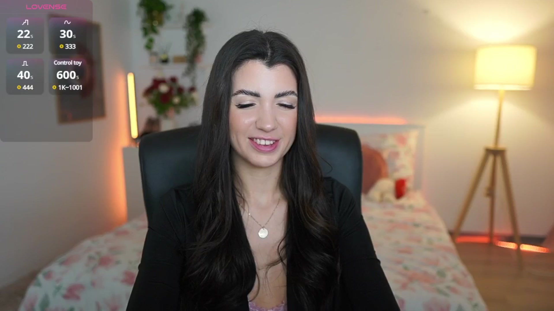 Gallery image thumbnail from Julia_Roca's myfreecams stream on, 03/22/2025, 21:12 image 14 of 20
