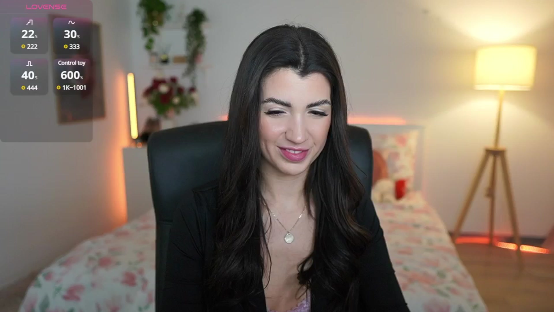 Gallery image thumbnail from Julia_Roca's myfreecams stream on, 03/22/2025, 21:12 image 12 of 20