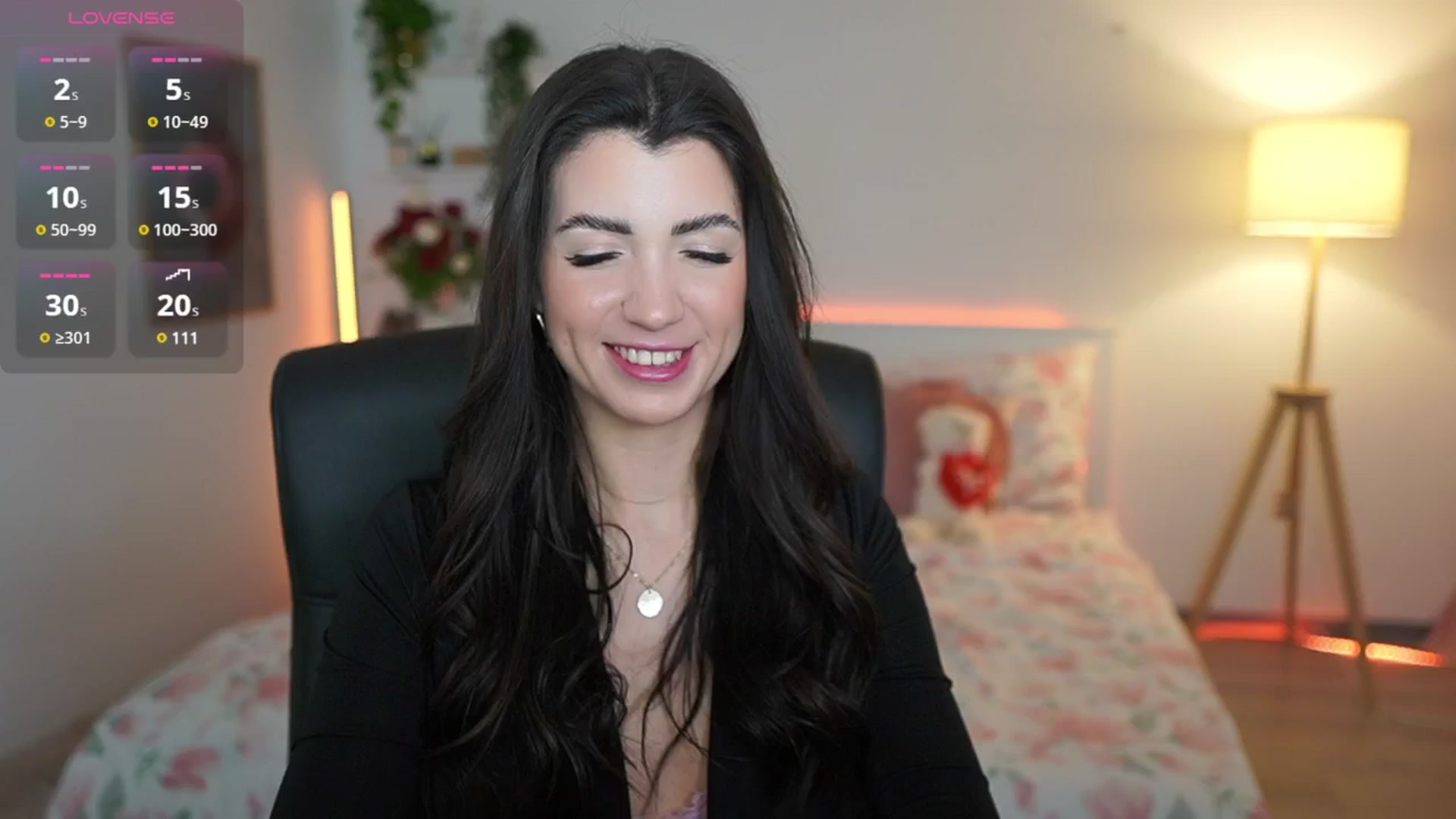 Gallery image thumbnail from Julia_Roca's myfreecams stream on, 03/22/2025, 21:12 image 5 of 20