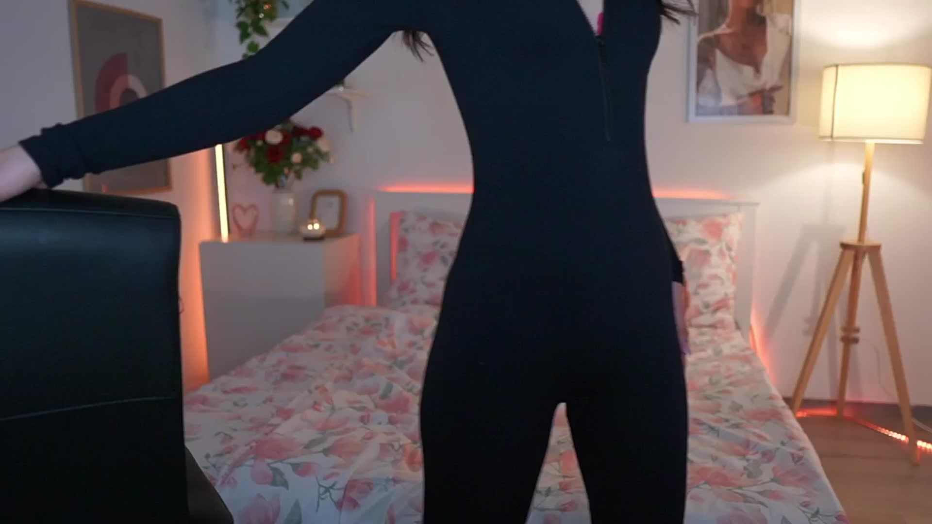Gallery image thumbnail from Julia_Roca's myfreecams stream on, 03/23/2025, 20:16 image 11 of 20