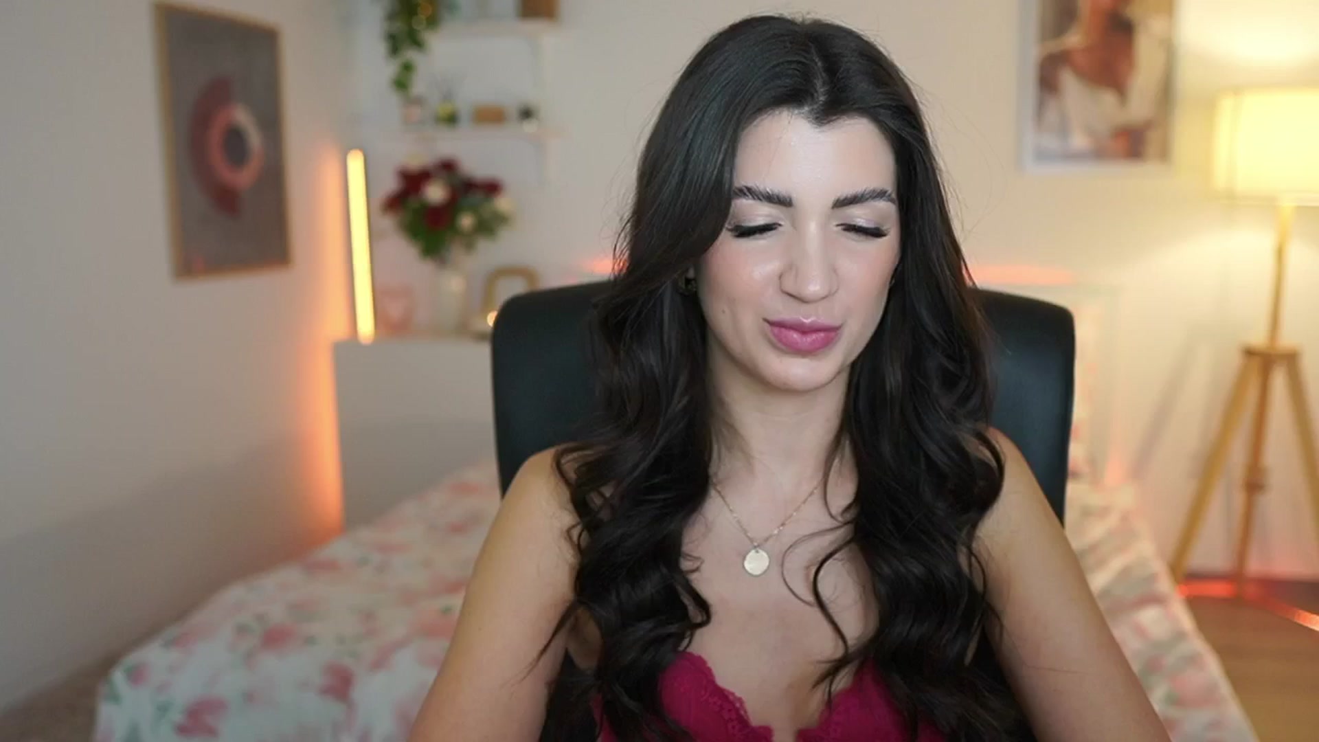 Gallery image thumbnail from Julia_Roca's myfreecams stream on, 03/23/2025, 21:48 image 20 of 20