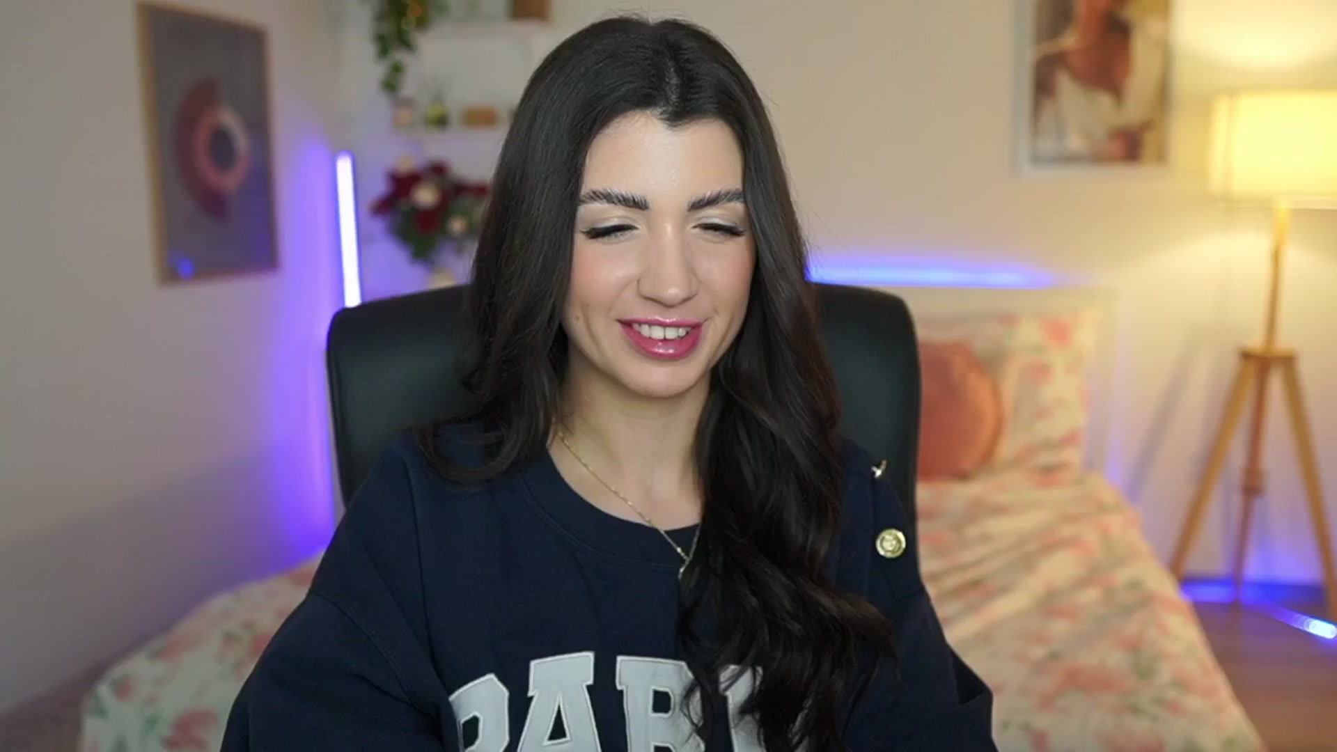 Gallery image thumbnail from Julia_Roca's myfreecams stream on, 03/24/2025, 22:19 image 5 of 20