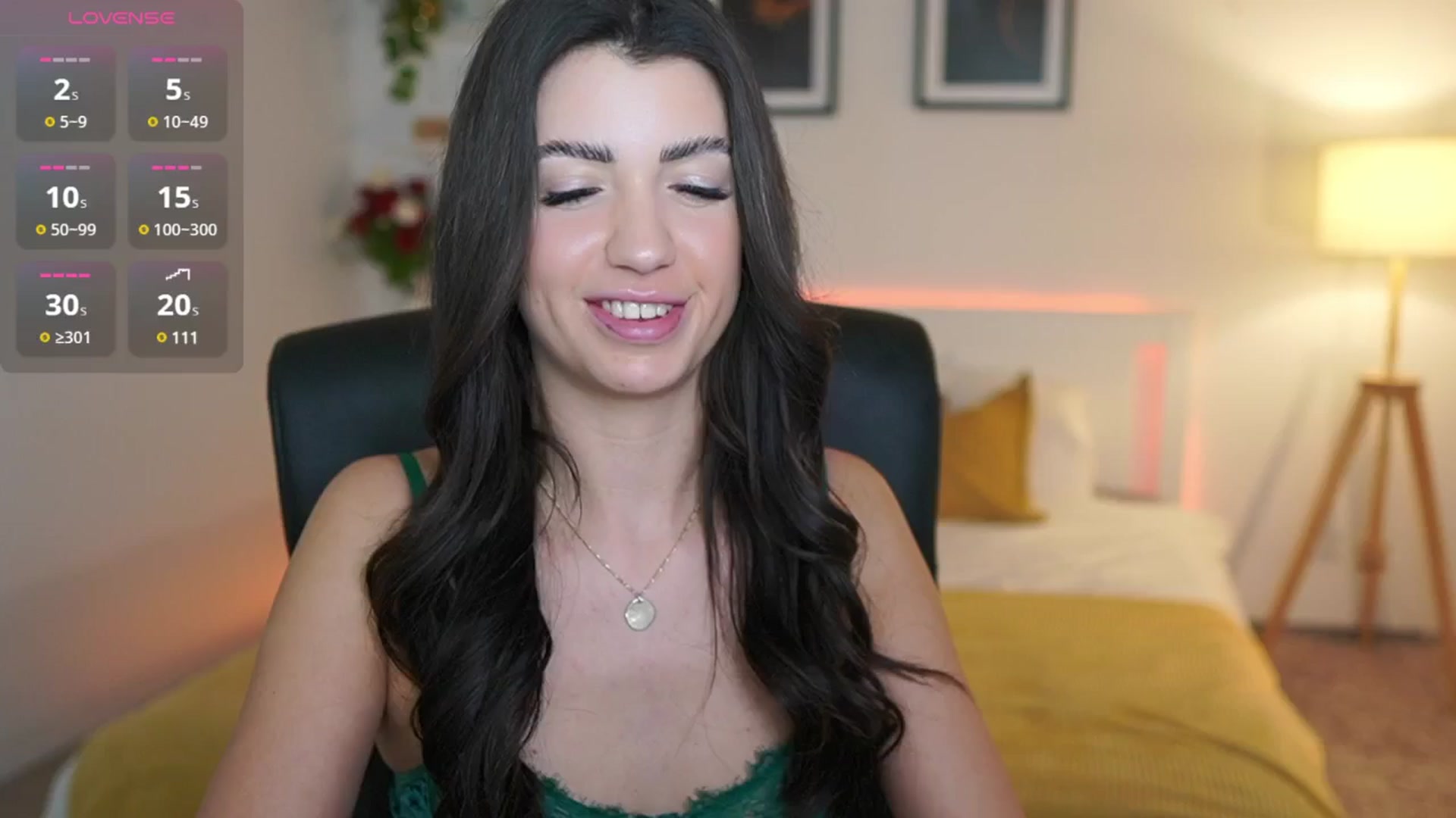 Gallery image thumbnail from Julia_Roca's myfreecams stream on, 03/26/2025, 24:01 image 14 of 20