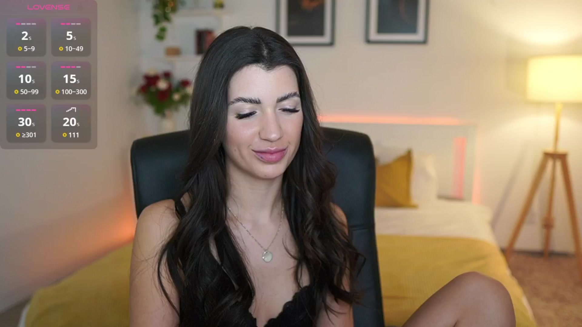 Gallery image thumbnail from Julia_Roca's myfreecams stream on, 03/26/2025, 24:01 image 1 of 20