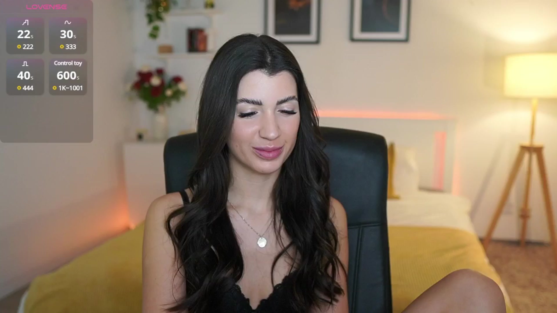 Gallery image thumbnail from Julia_Roca's myfreecams stream on, 03/26/2025, 24:01 image 3 of 20