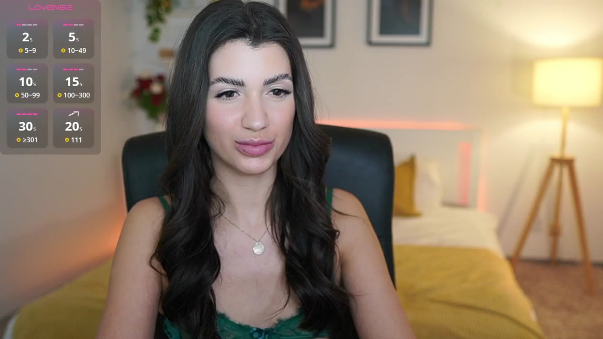 Gallery image thumbnail from Julia_Roca's myfreecams stream on, 03/26/2025, 24:01 image 18 of 20