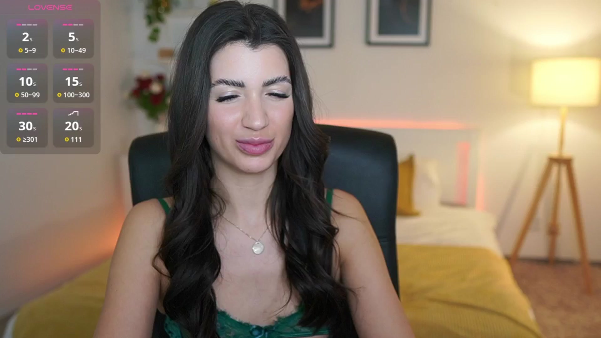 Gallery image thumbnail from Julia_Roca's myfreecams stream on, 03/26/2025, 24:01 image 19 of 20