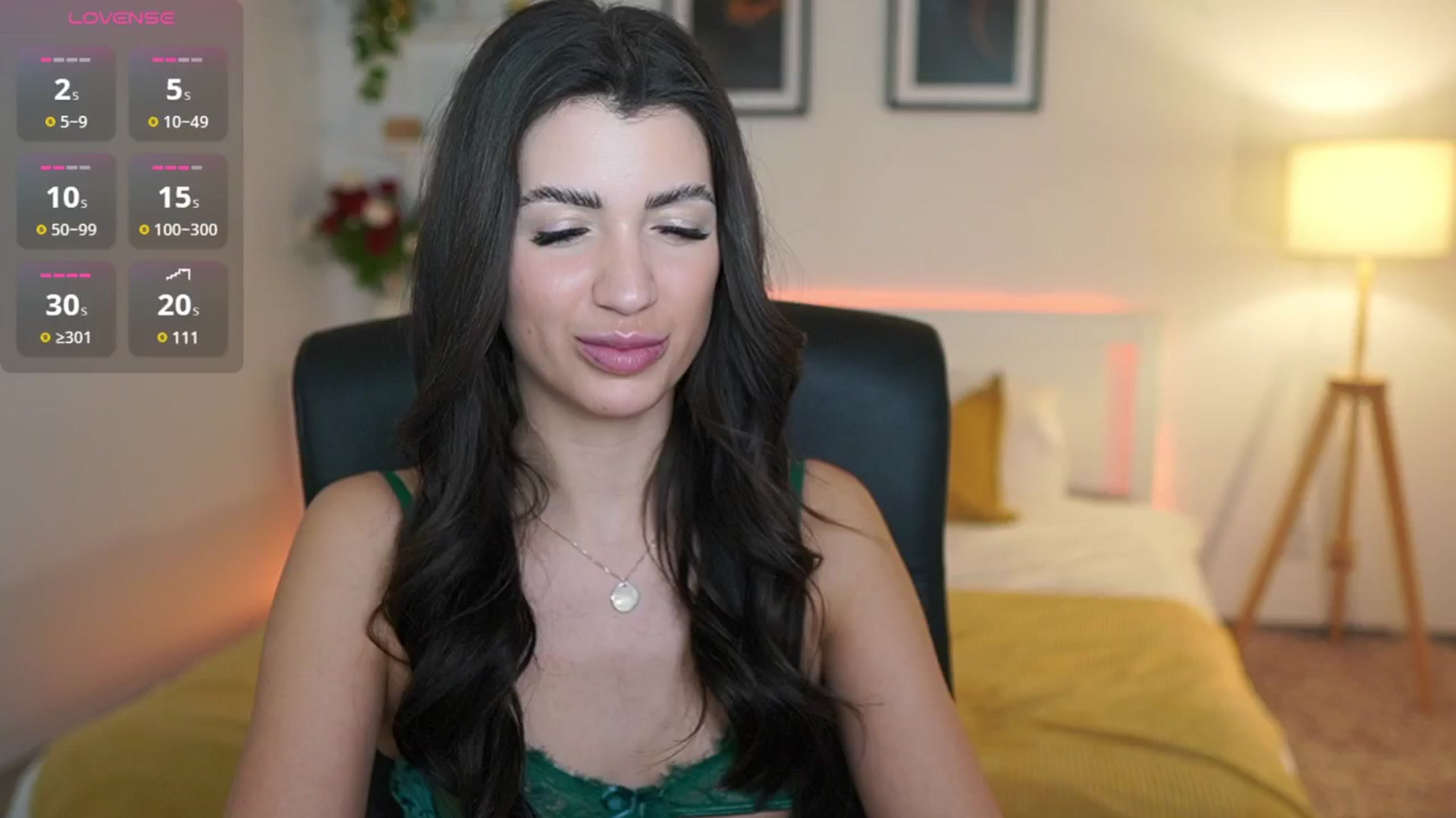 Gallery image thumbnail from Julia_Roca's myfreecams stream on, 03/26/2025, 24:35 image 16 of 20