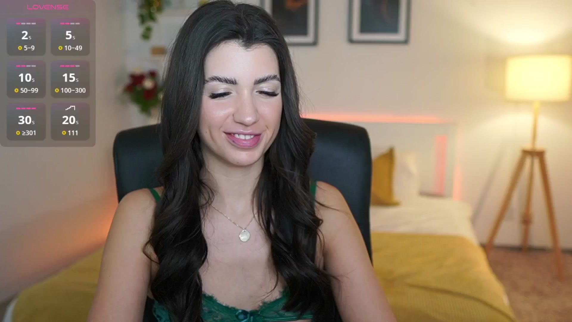 Gallery image thumbnail from Julia_Roca's myfreecams stream on, 03/26/2025, 24:35 image 18 of 20