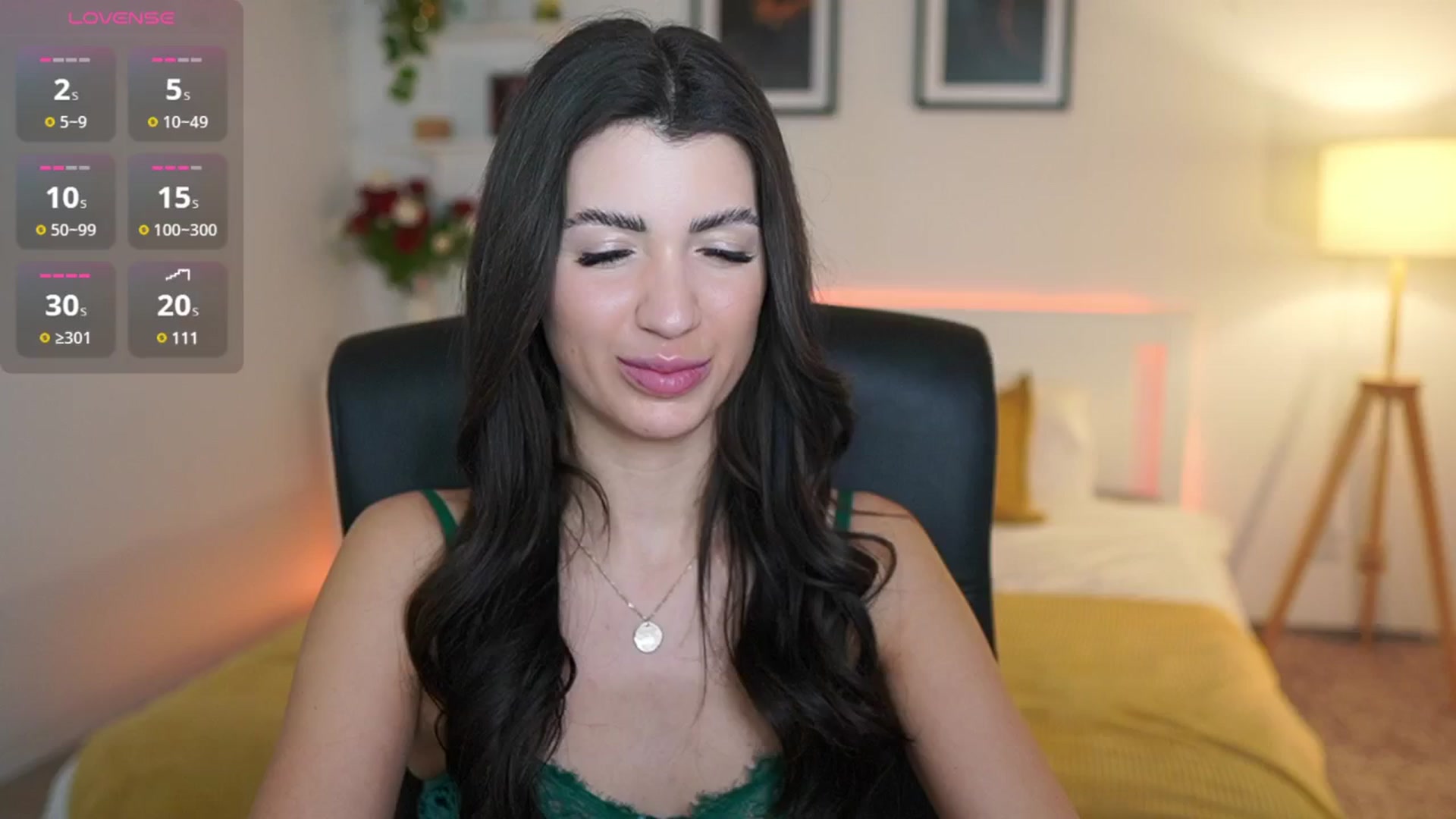 Gallery image thumbnail from Julia_Roca's myfreecams stream on, 03/26/2025, 24:35 image 10 of 20