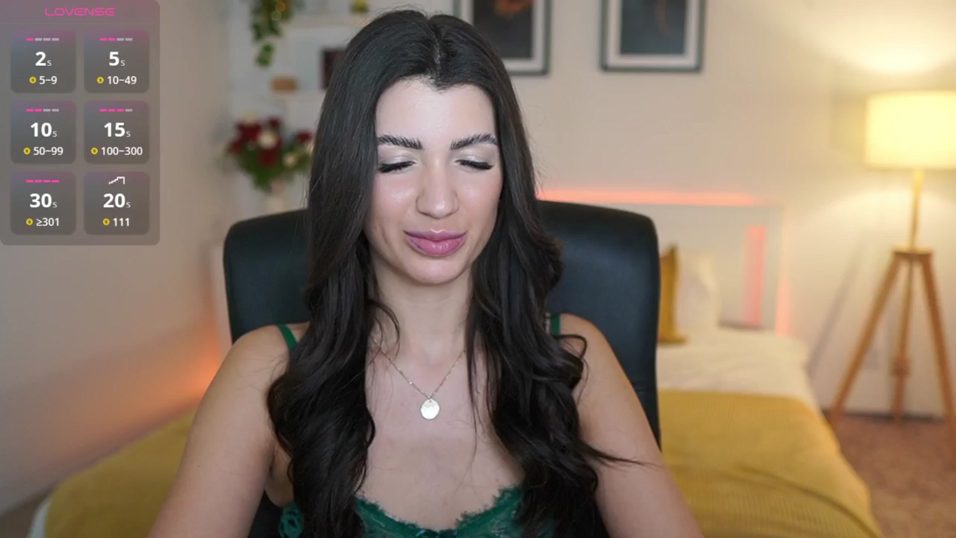 Gallery image thumbnail from Julia_Roca's myfreecams stream on, 03/26/2025, 24:35 image 9 of 20