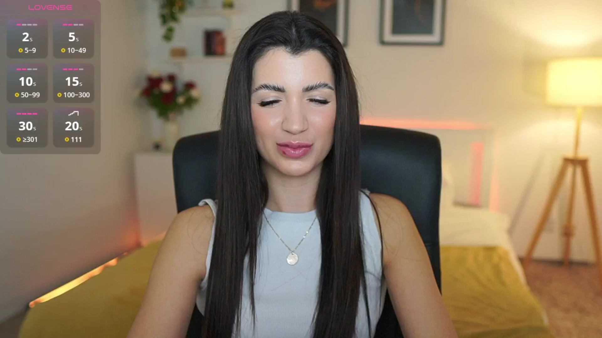 Gallery image thumbnail from Julia_Roca's myfreecams stream on, 03/28/2025, 20:42 image 12 of 20