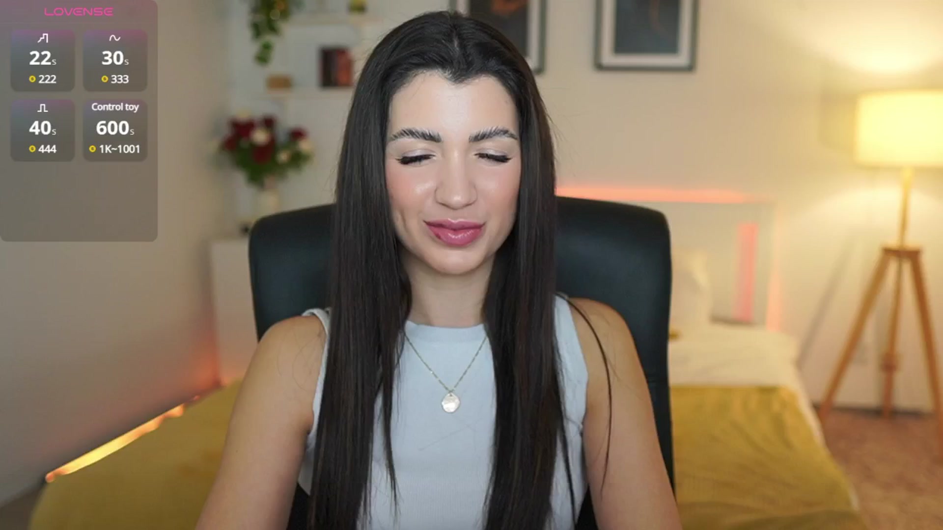 Gallery image thumbnail from Julia_Roca's myfreecams stream on, 03/28/2025, 20:42 image 11 of 20