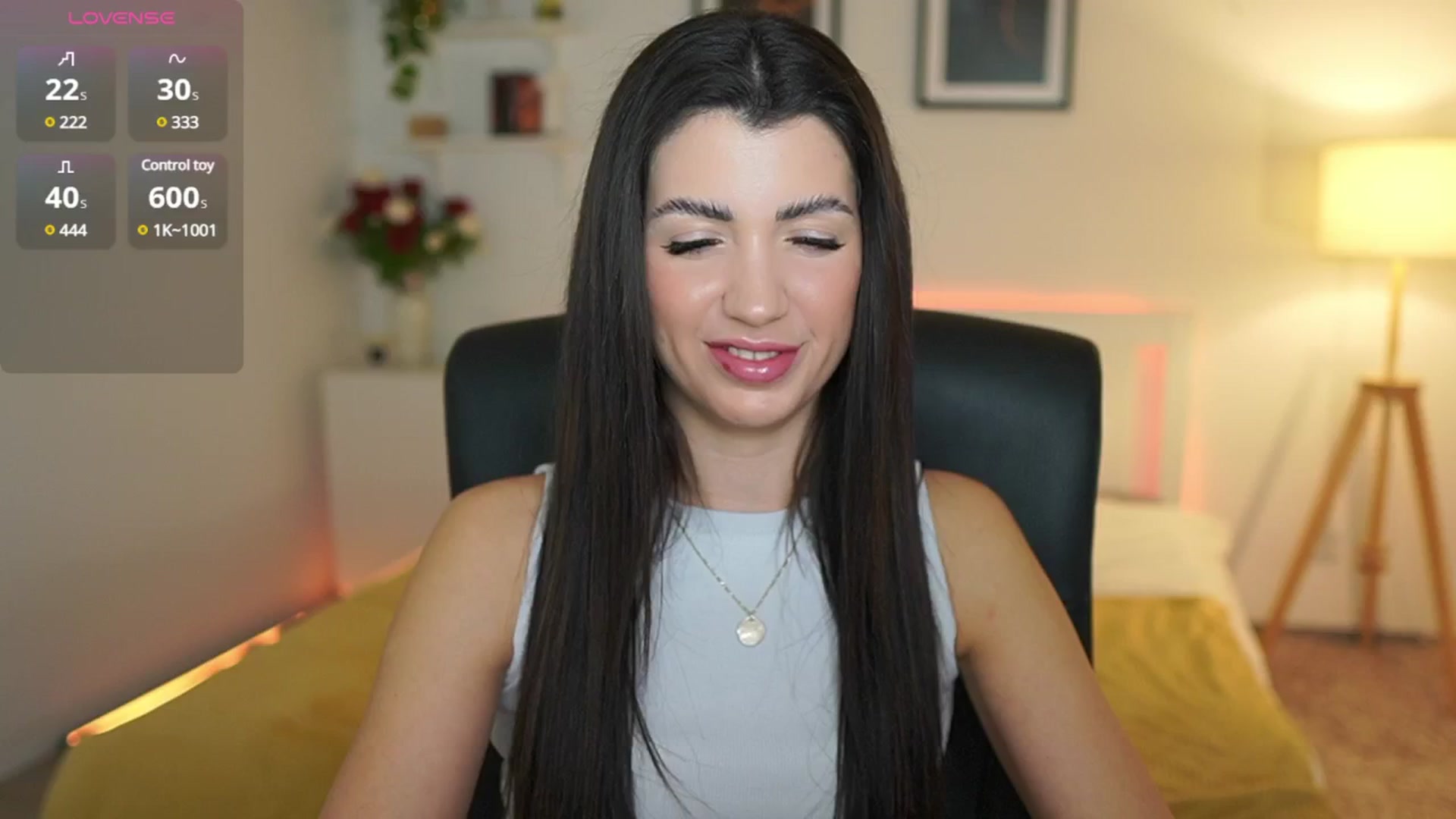Gallery image thumbnail from Julia_Roca's myfreecams stream on, 03/28/2025, 20:42 image 4 of 20