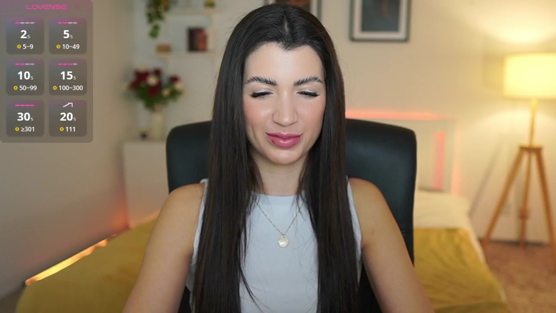 Gallery image thumbnail from Julia_Roca's myfreecams stream on, 03/28/2025, 20:42 image 3 of 20