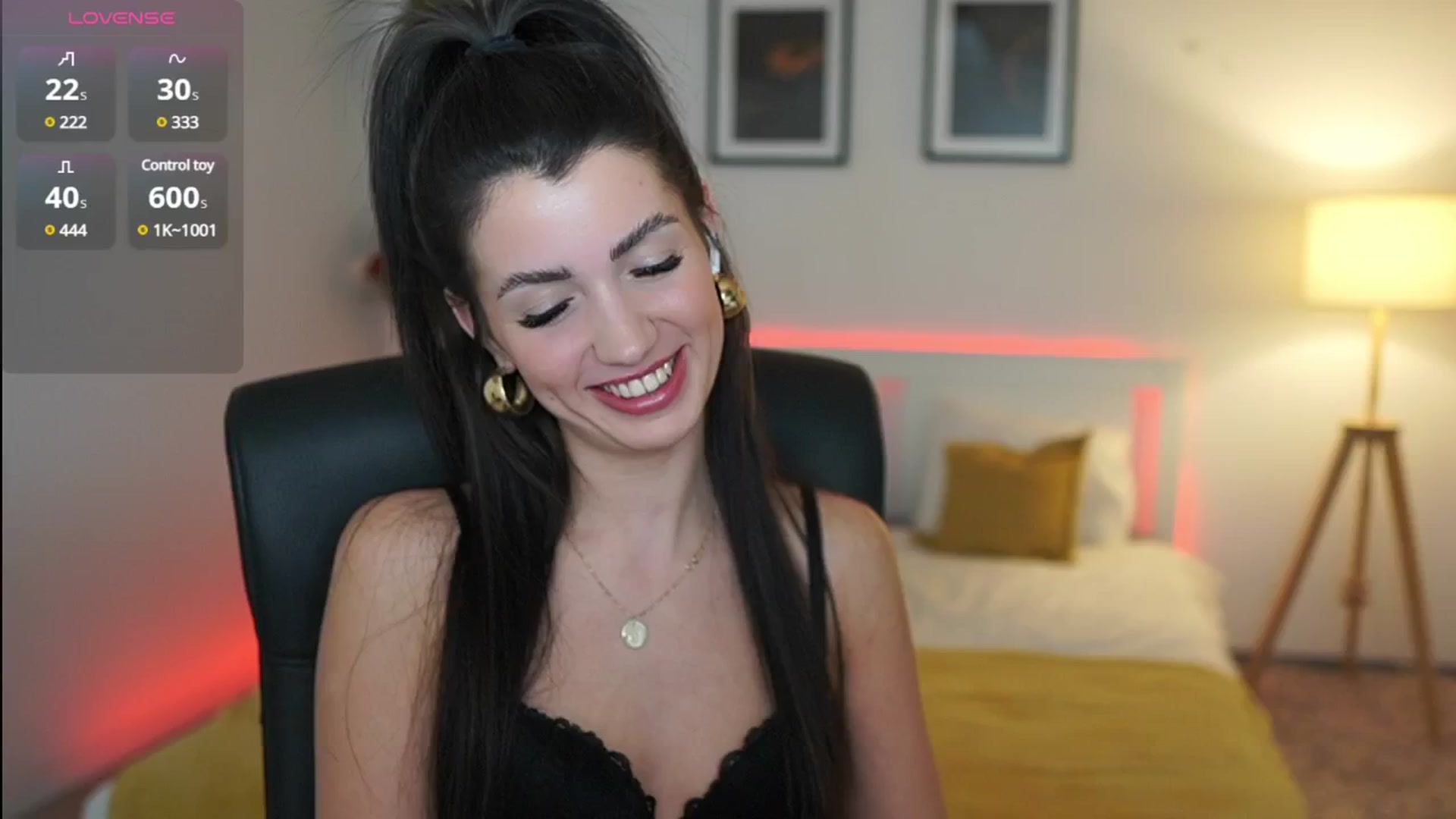 Gallery image thumbnail from Julia_Roca's myfreecams stream on, 04/02/2025, 20:54 image 5 of 20