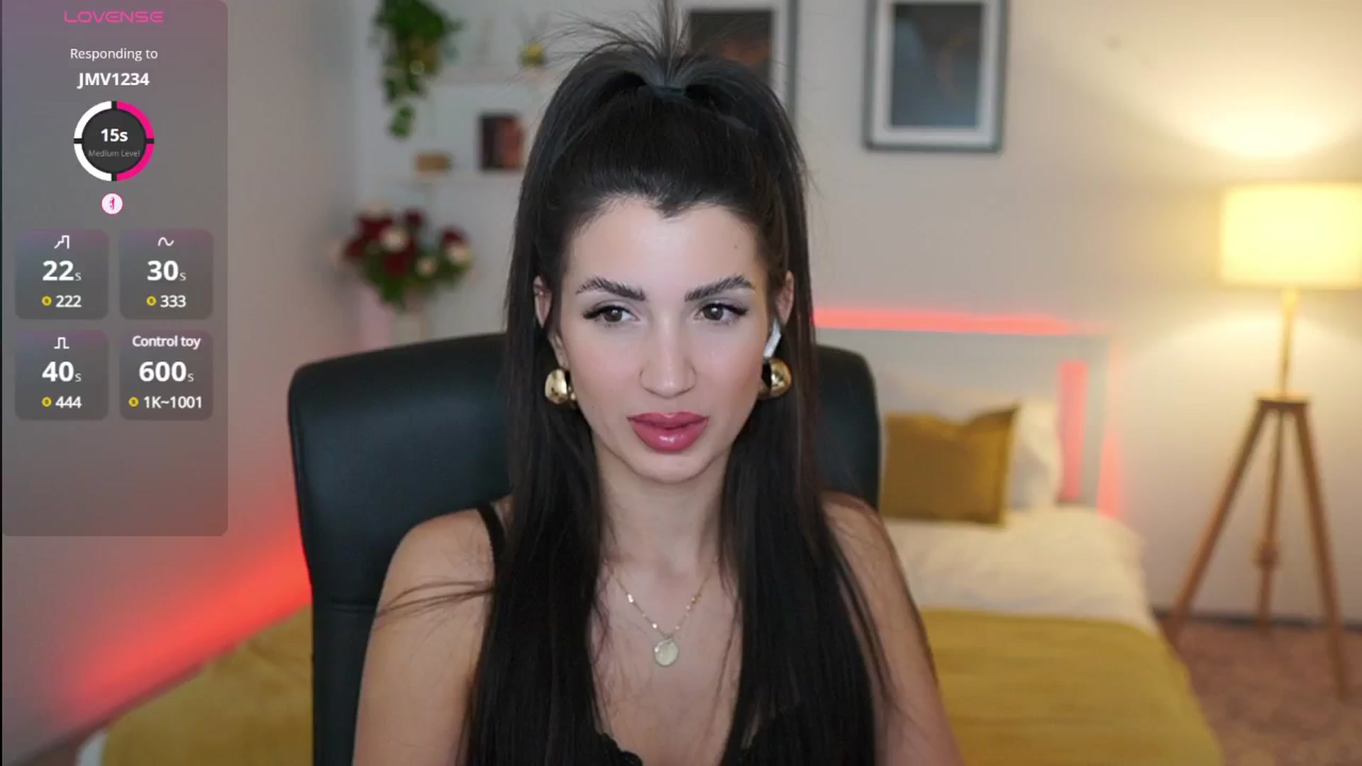 Gallery image thumbnail from Julia_Roca's myfreecams stream on, 04/02/2025, 20:54 image 1 of 20