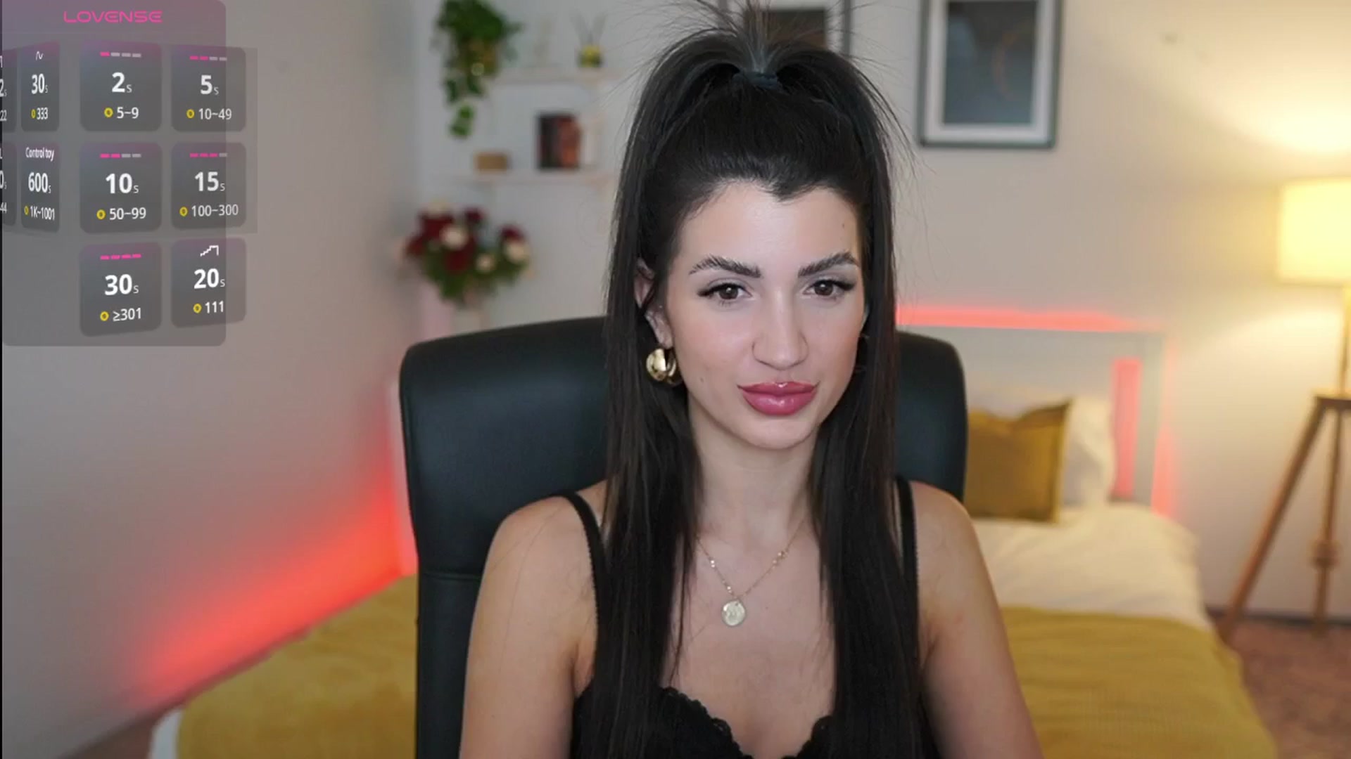 Gallery image thumbnail from Julia_Roca's myfreecams stream on, 04/02/2025, 20:54 image 12 of 20