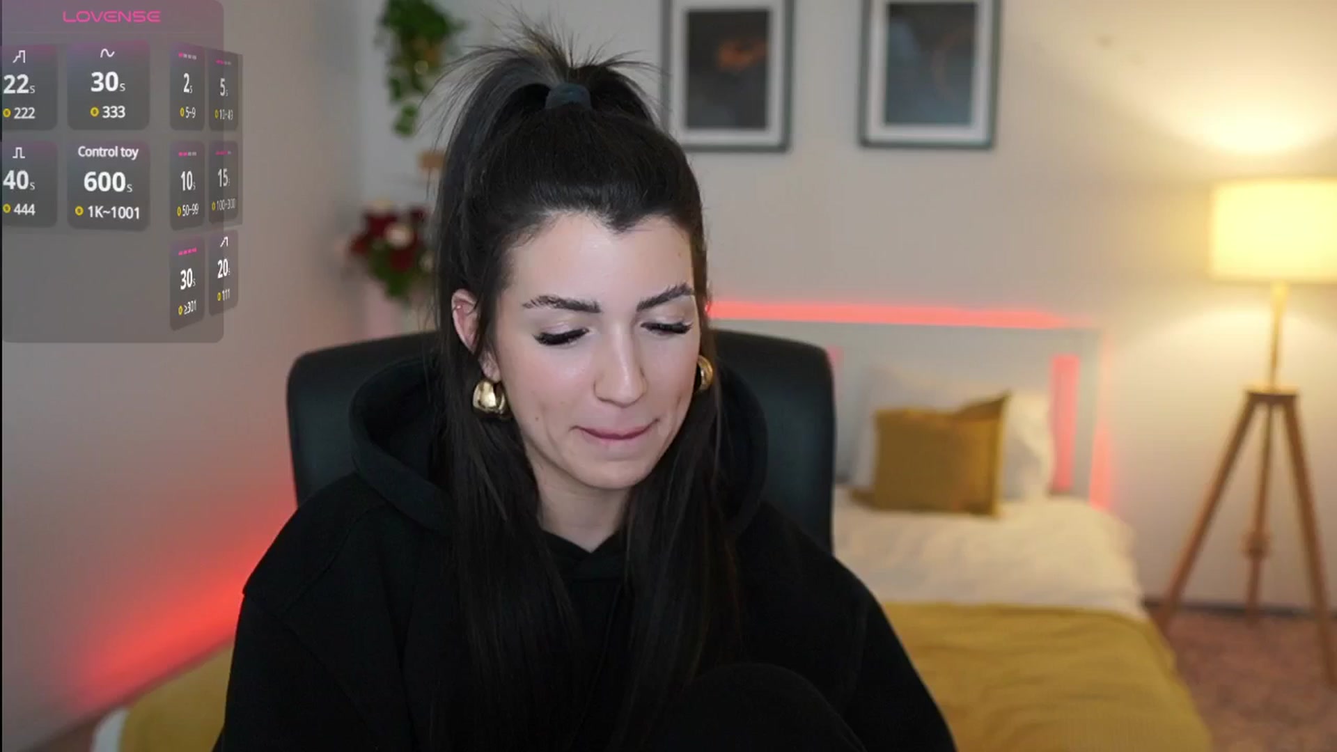 Gallery image thumbnail from Julia_Roca's myfreecams stream on, 04/02/2025, 22:51 image 4 of 20
