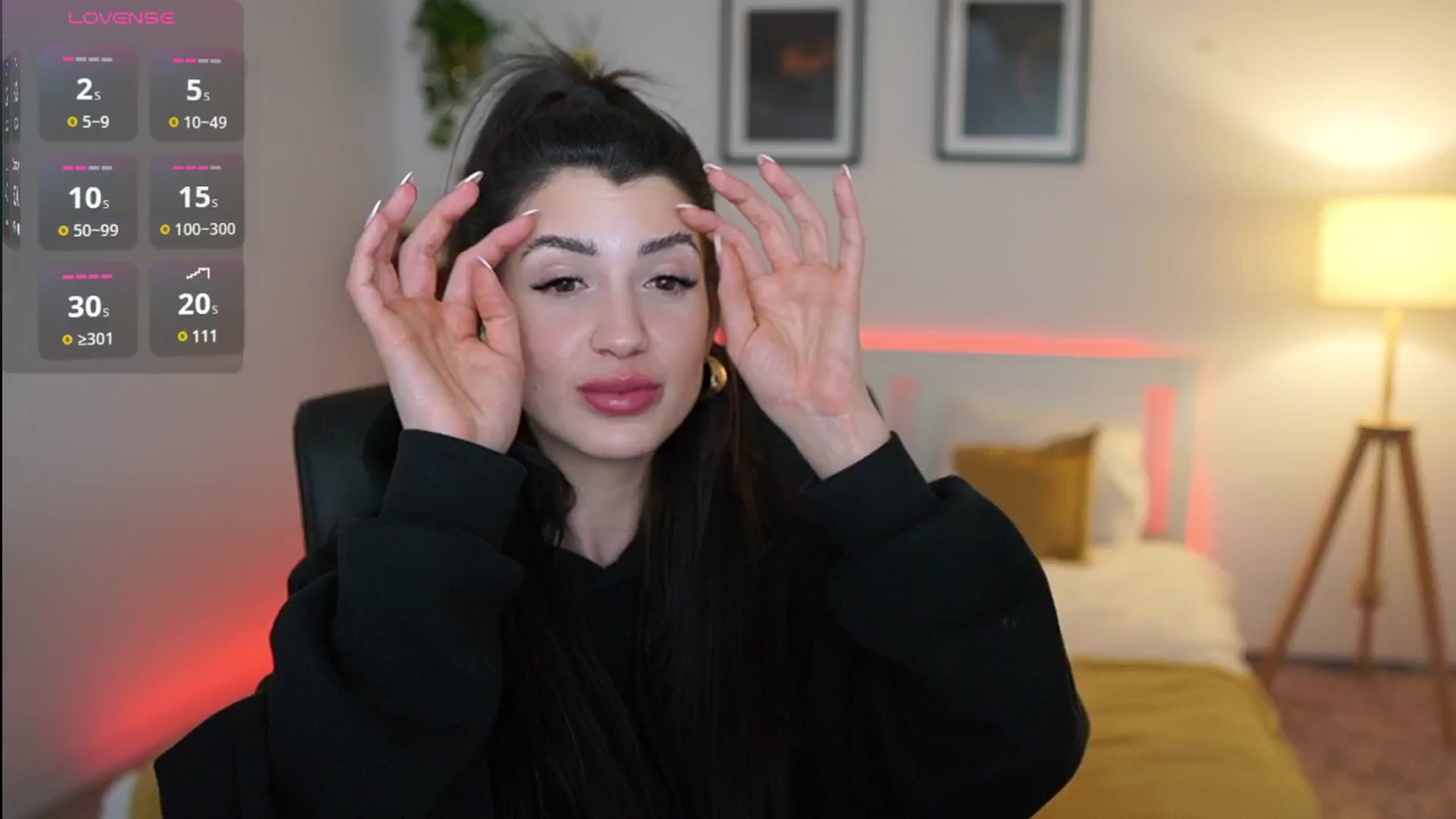 Gallery image thumbnail from Julia_Roca's myfreecams stream on, 04/02/2025, 22:51 image 13 of 20