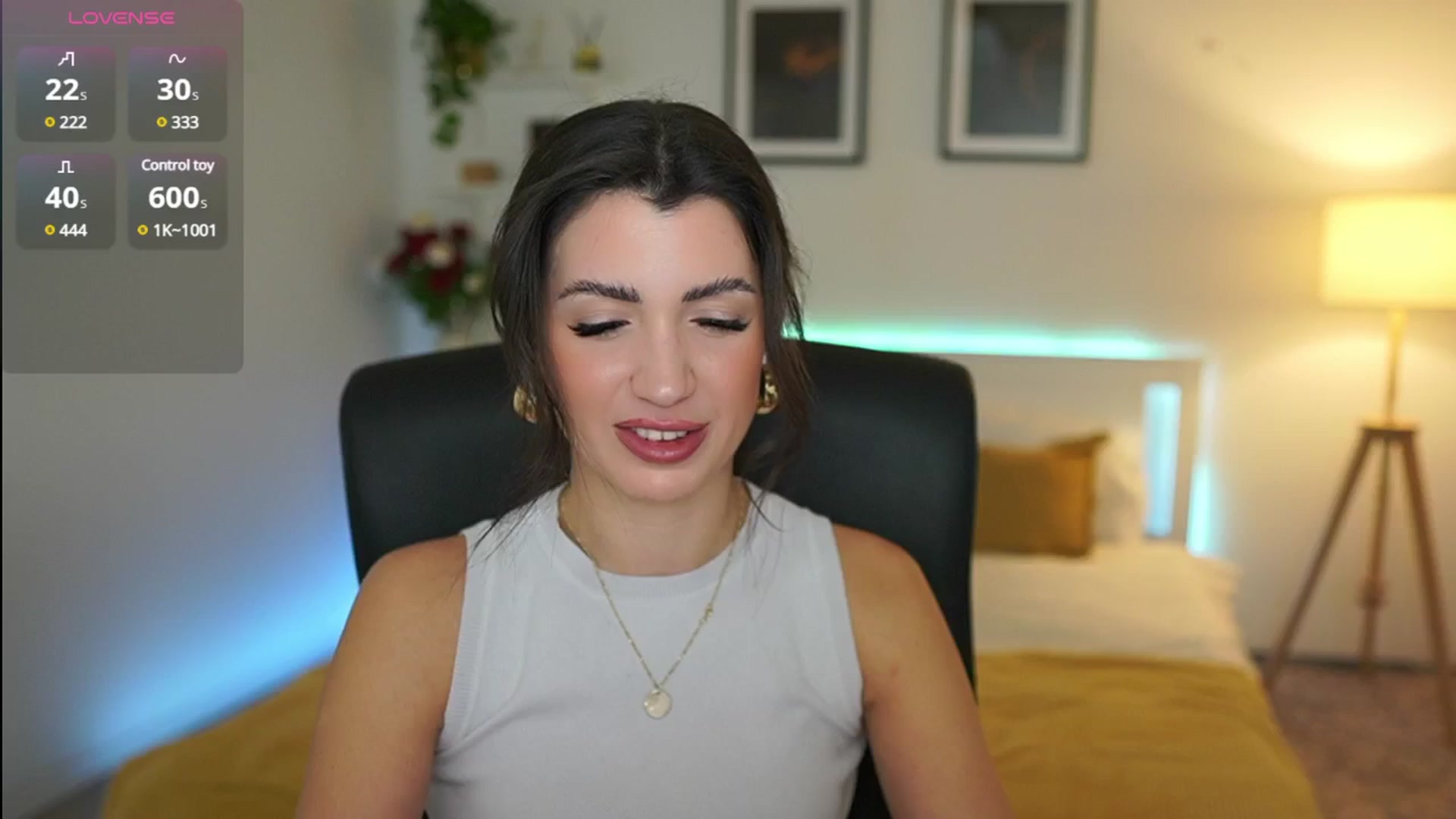 Gallery image thumbnail from Julia_Roca's myfreecams stream on, 04/03/2025, 14:37 image 7 of 20