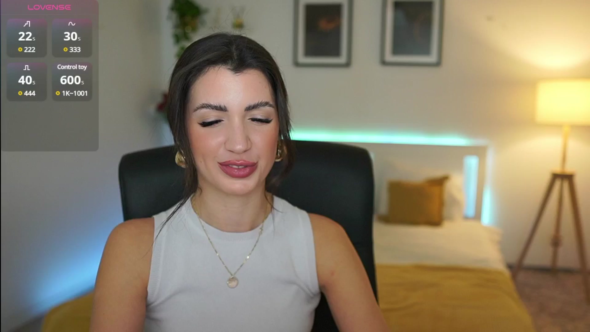 Gallery image thumbnail from Julia_Roca's myfreecams stream on, 04/03/2025, 14:37 image 12 of 20