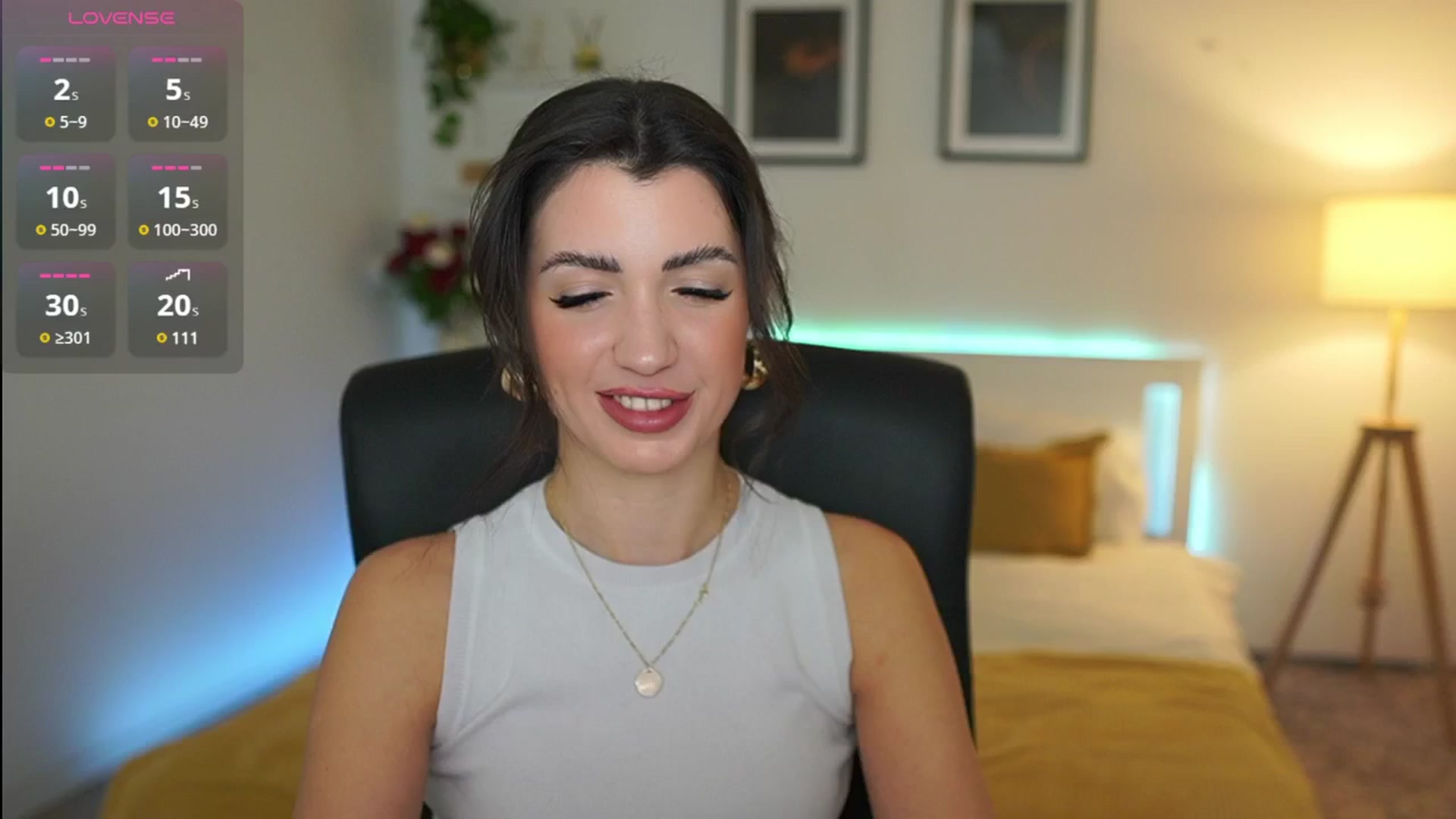 Gallery image thumbnail from Julia_Roca's myfreecams stream on, 04/03/2025, 14:37 image 6 of 20