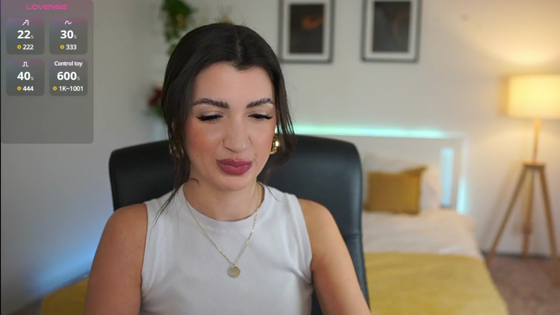 Gallery image thumbnail from Julia_Roca's myfreecams stream on, 04/03/2025, 14:37 image 17 of 20