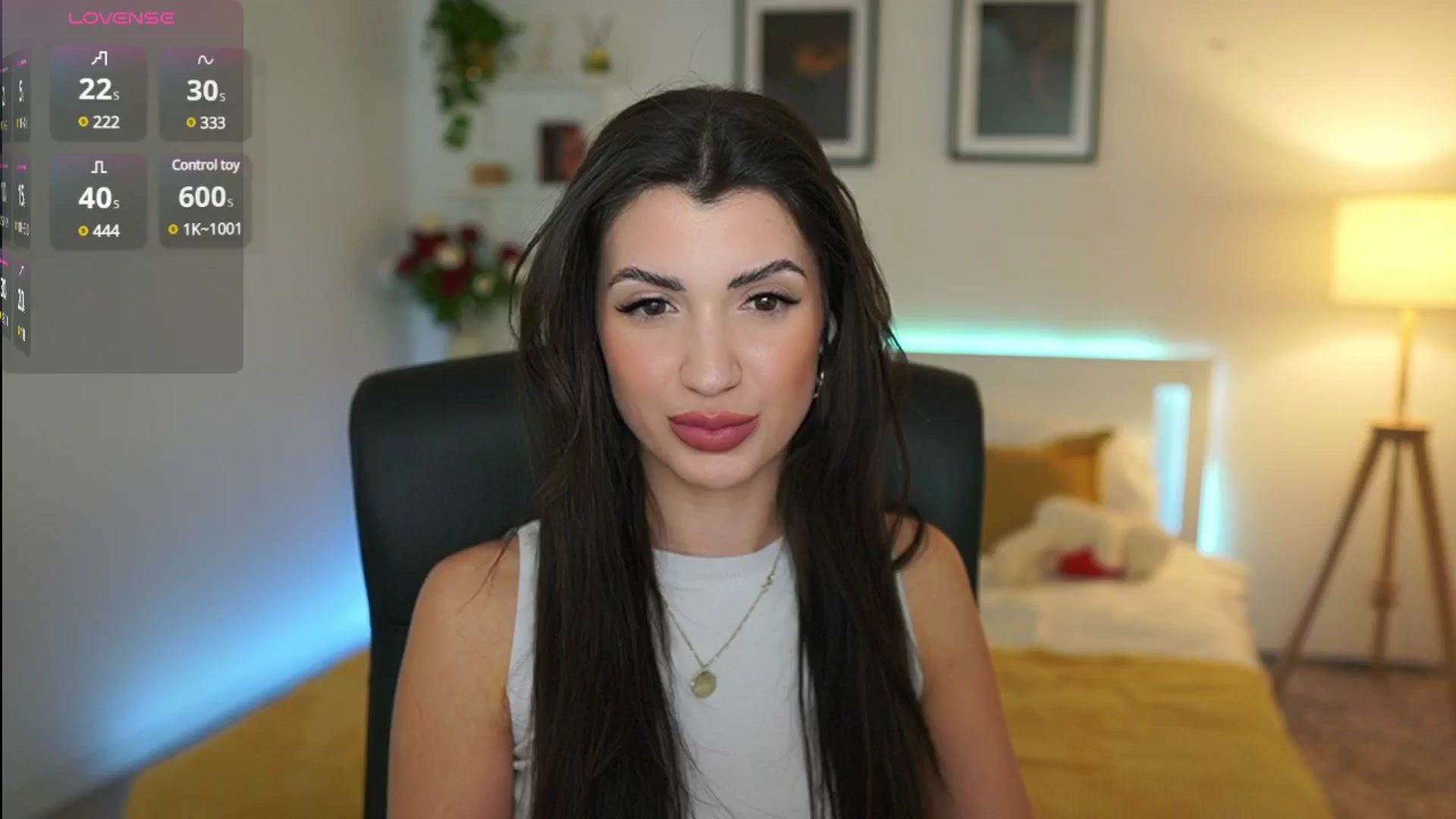 Gallery image thumbnail from Julia_Roca's myfreecams stream on, 04/03/2025, 16:18 image 12 of 20
