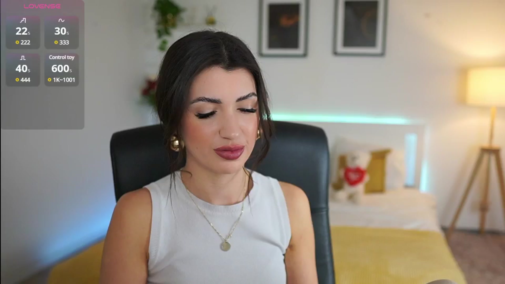 Gallery image thumbnail from Julia_Roca's myfreecams stream on, 04/03/2025, 16:18 image 1 of 20