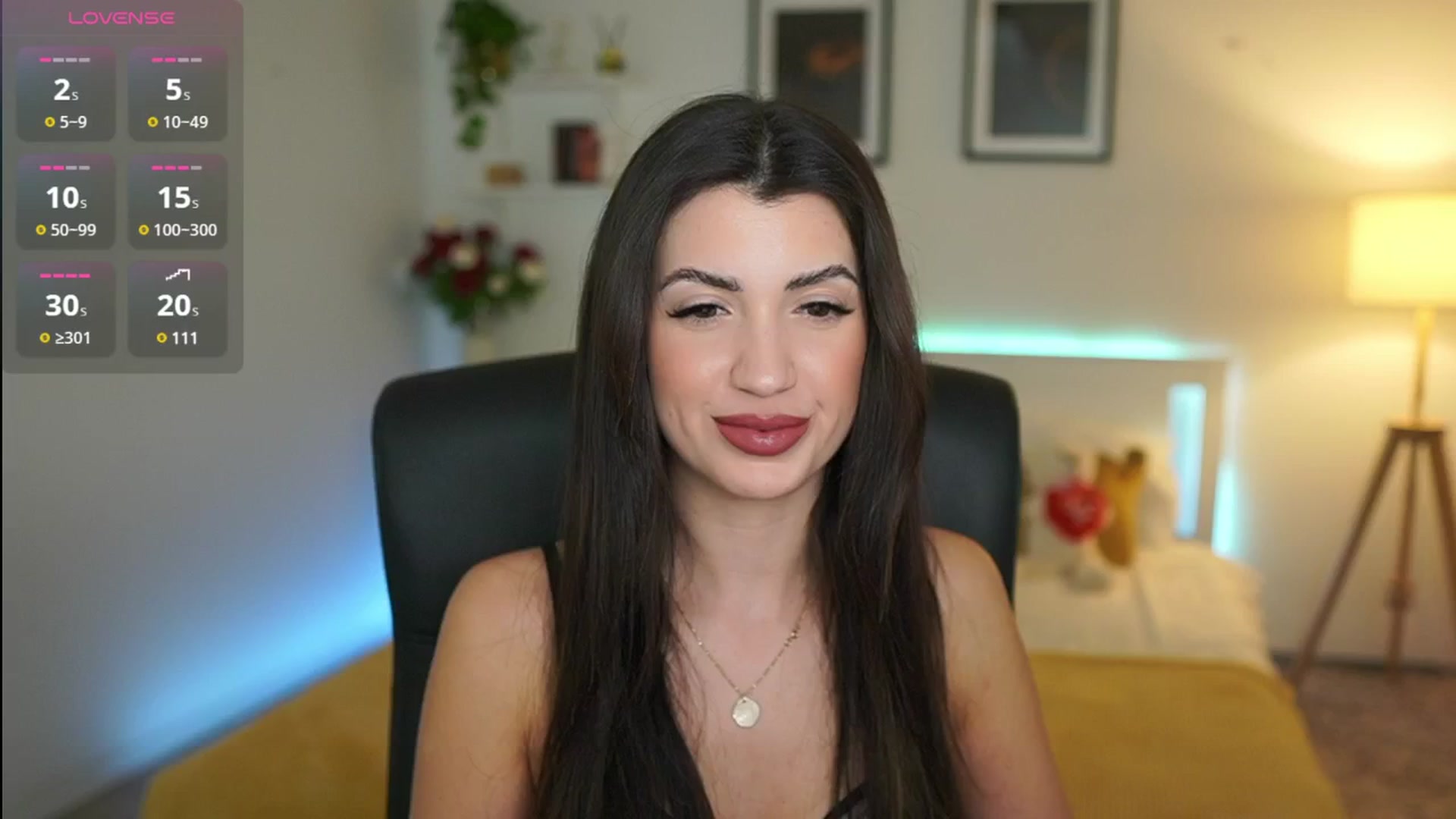 Gallery image thumbnail from Julia_Roca's myfreecams stream on, 04/03/2025, 17:42 image 1 of 20