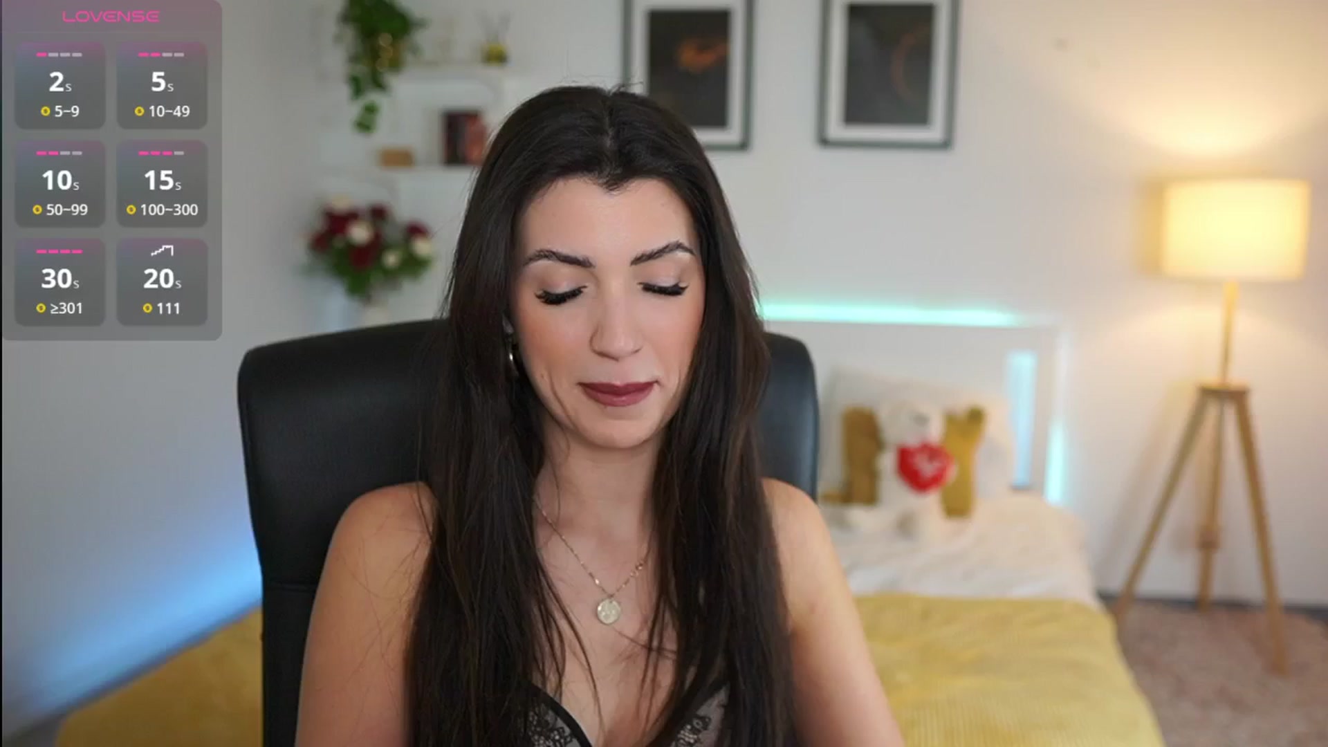 Gallery image thumbnail from Julia_Roca's myfreecams stream on, 04/03/2025, 17:42 image 11 of 20
