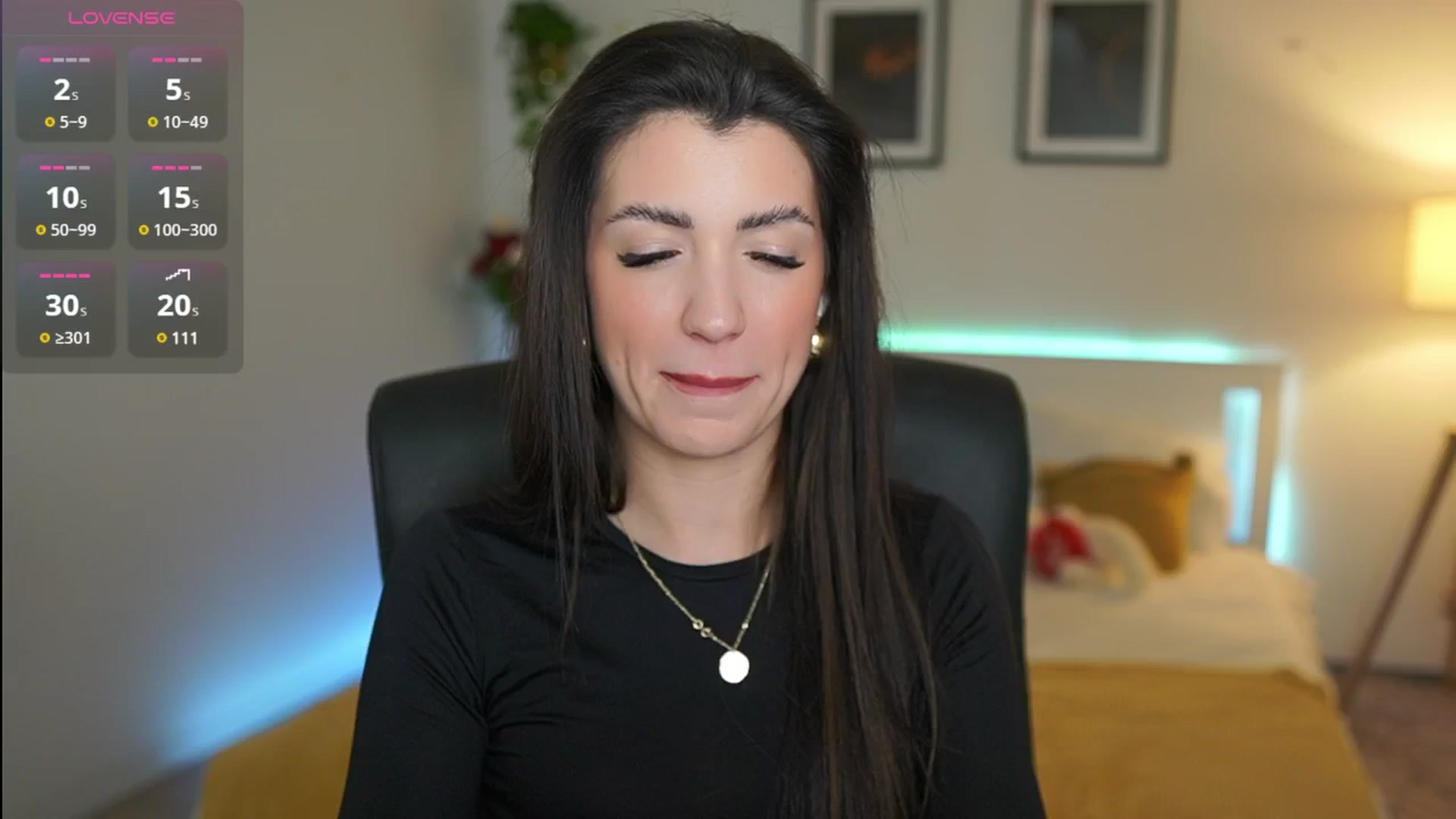 Gallery image thumbnail from Julia_Roca's myfreecams stream on, 04/04/2025, 09:45 image 9 of 20