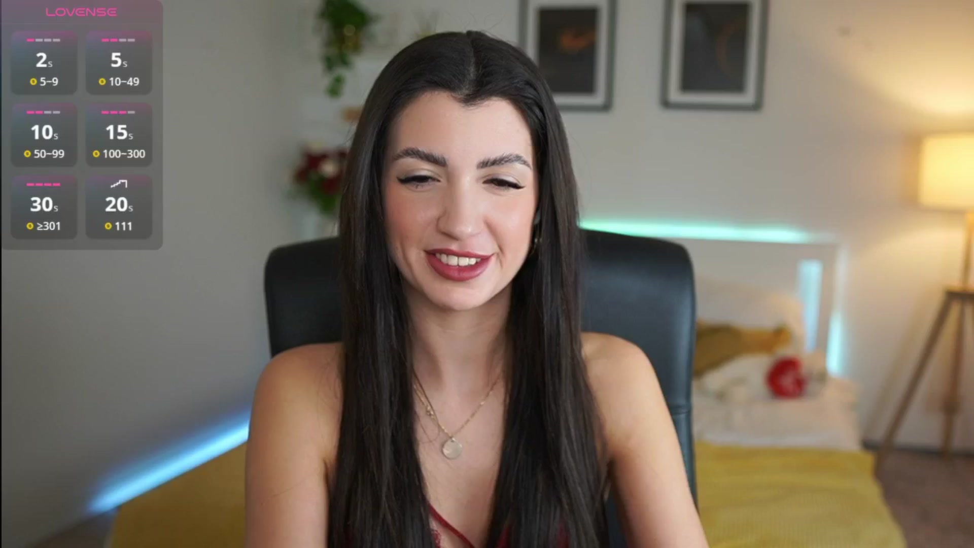 Gallery image thumbnail from Julia_Roca's myfreecams stream on, 04/04/2025, 11:50 image 19 of 20