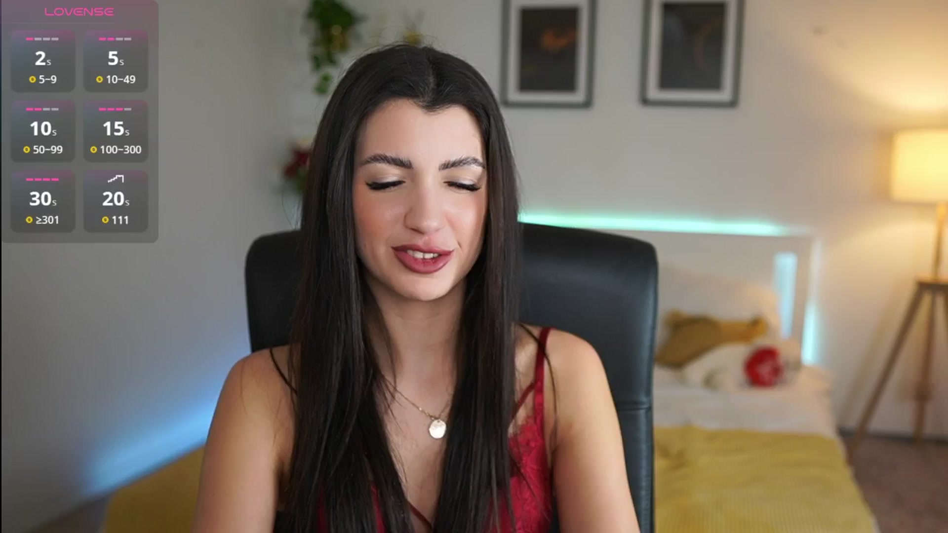 Gallery image thumbnail from Julia_Roca's myfreecams stream on, 04/04/2025, 11:50 image 15 of 20