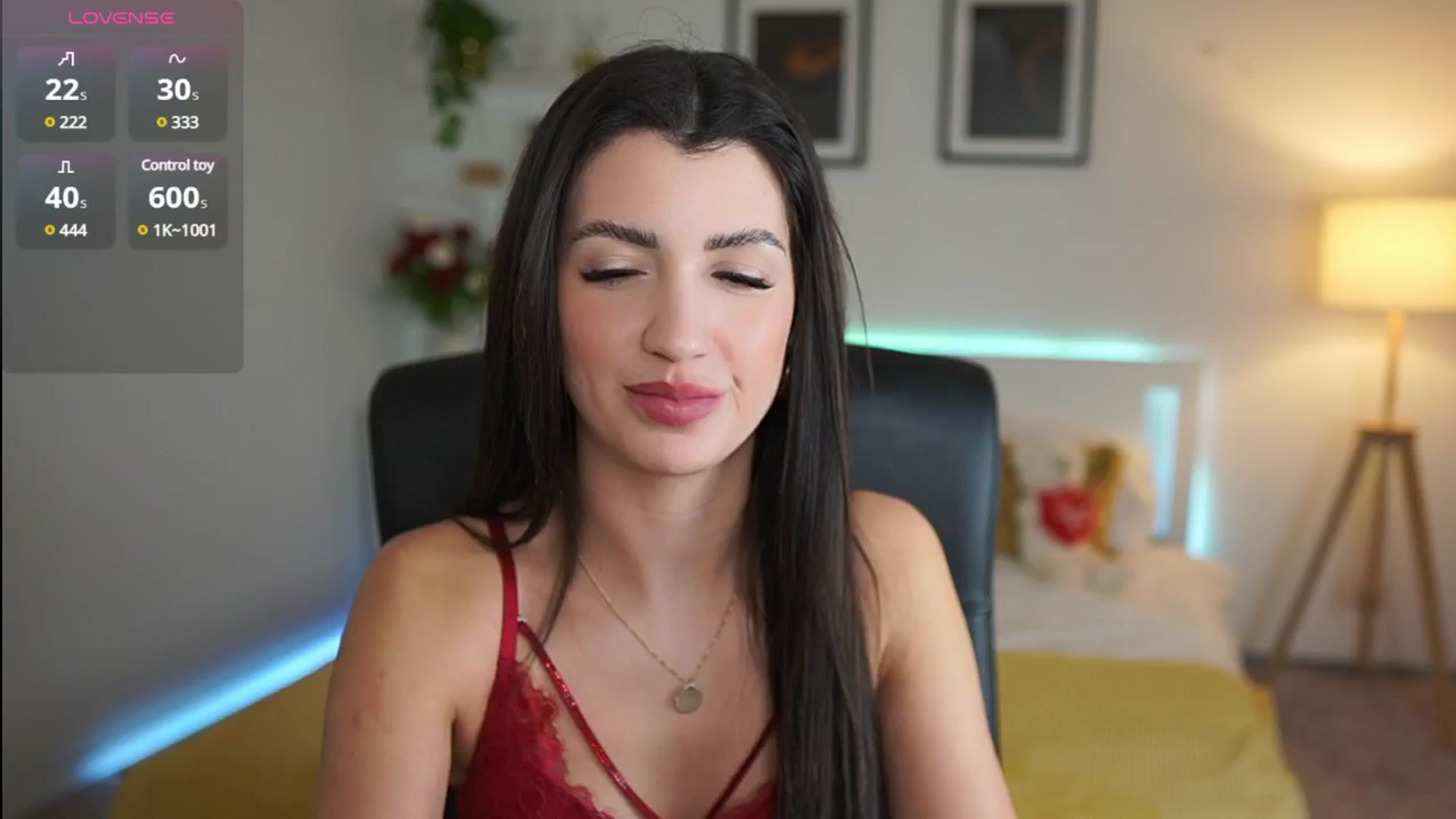 Gallery image thumbnail from Julia_Roca's myfreecams stream on, 04/04/2025, 12:33 image 9 of 20