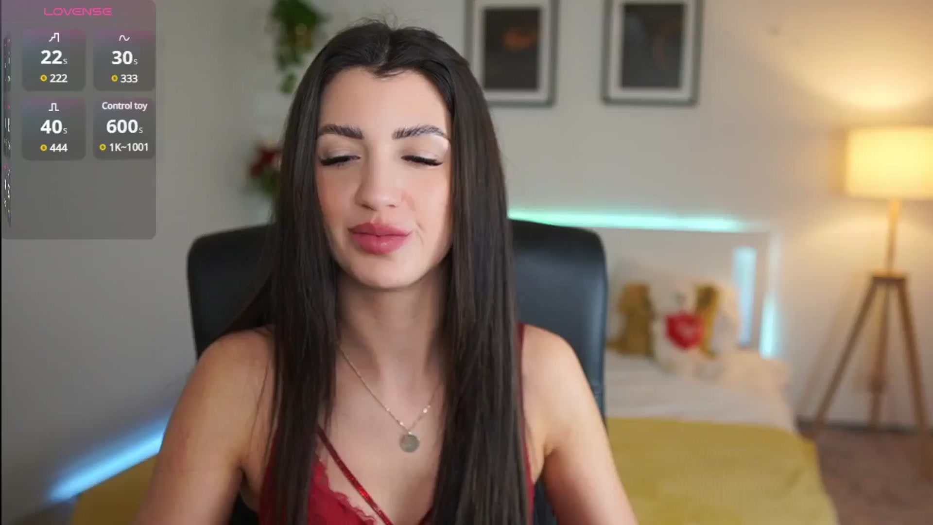 Gallery image thumbnail from Julia_Roca's myfreecams stream on, 04/04/2025, 12:33 image 10 of 20