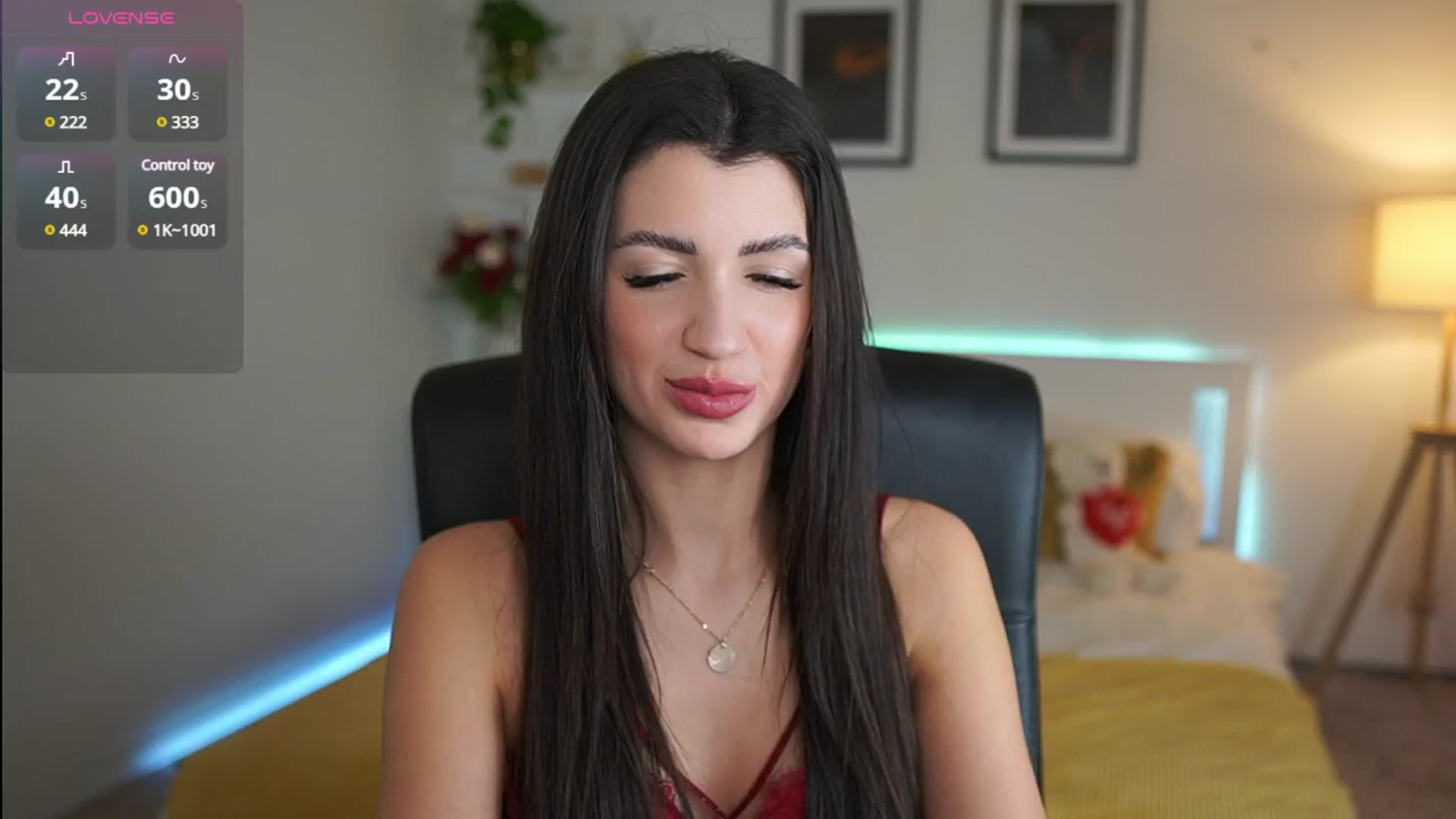 Gallery image thumbnail from Julia_Roca's myfreecams stream on, 04/04/2025, 13:09 image 8 of 20