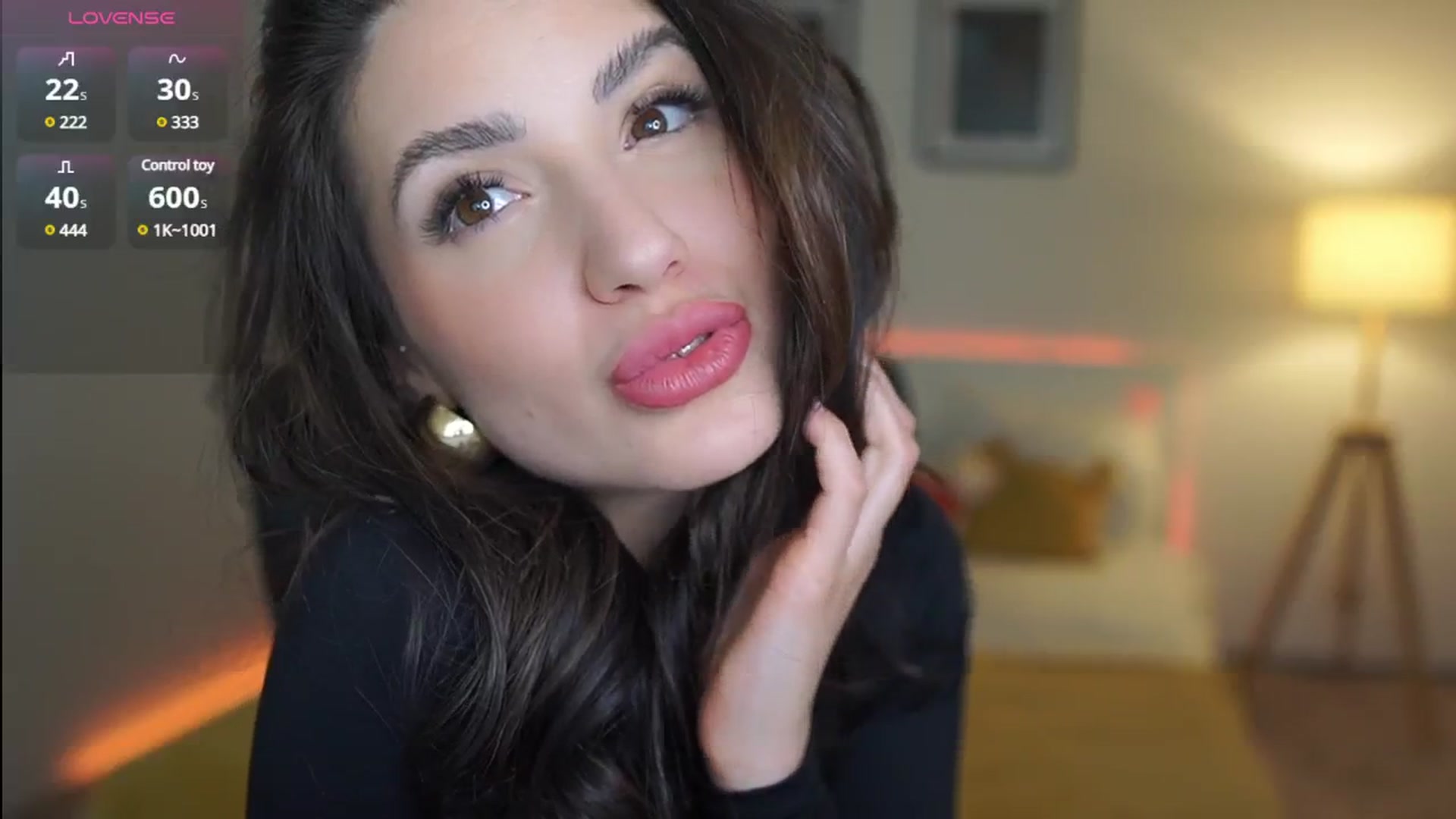 Gallery image thumbnail from Julia_Roca's myfreecams stream on, 04/10/2025, 20:10 image 7 of 20