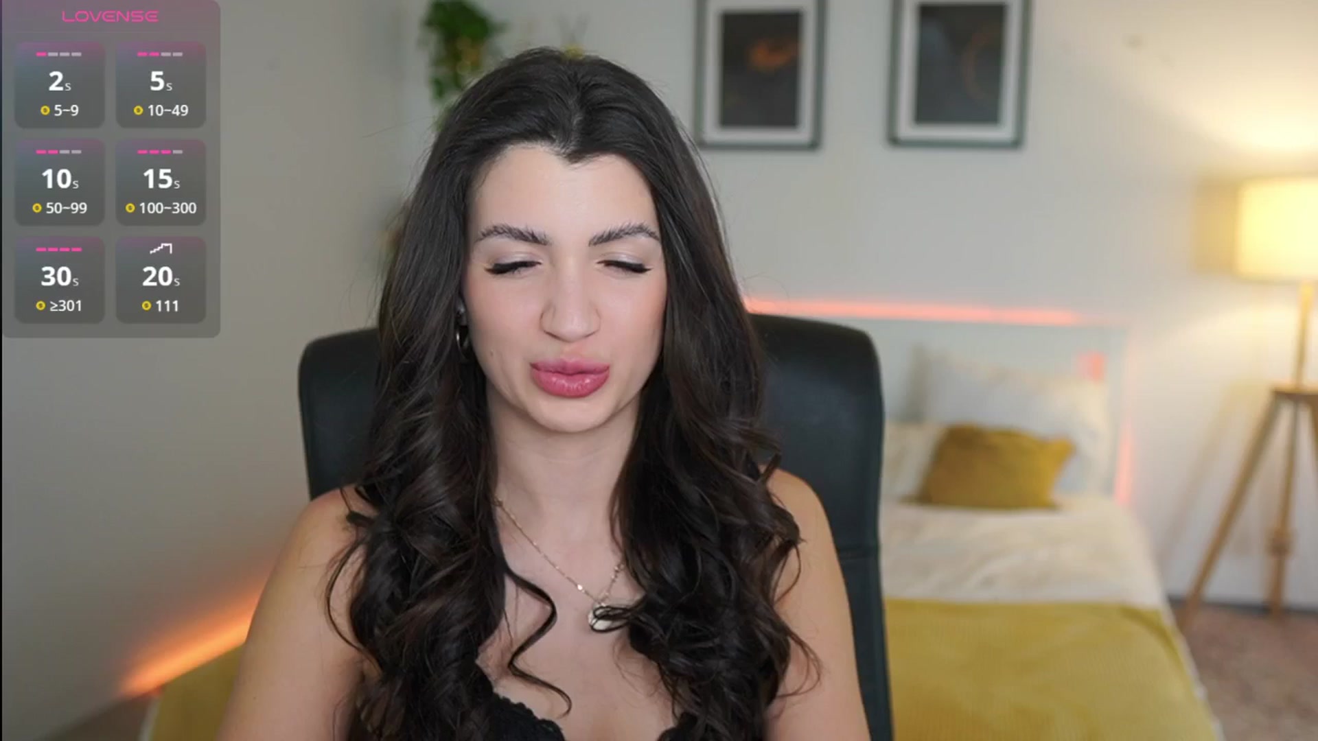Gallery image thumbnail from Julia_Roca's myfreecams stream on, 04/10/2025, 23:19 image 1 of 20