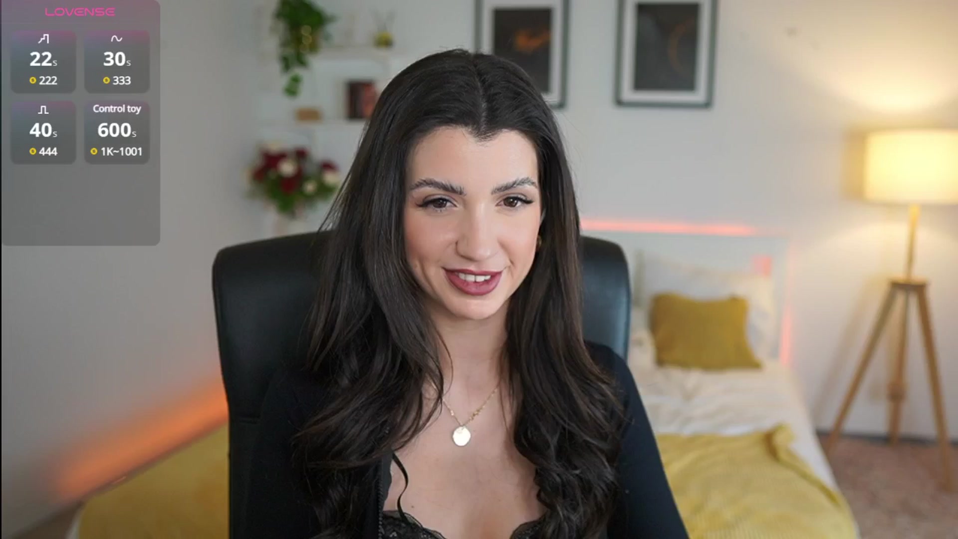 Gallery image thumbnail from Julia_Roca's myfreecams stream on, 04/11/2025, 19:29 image 12 of 20