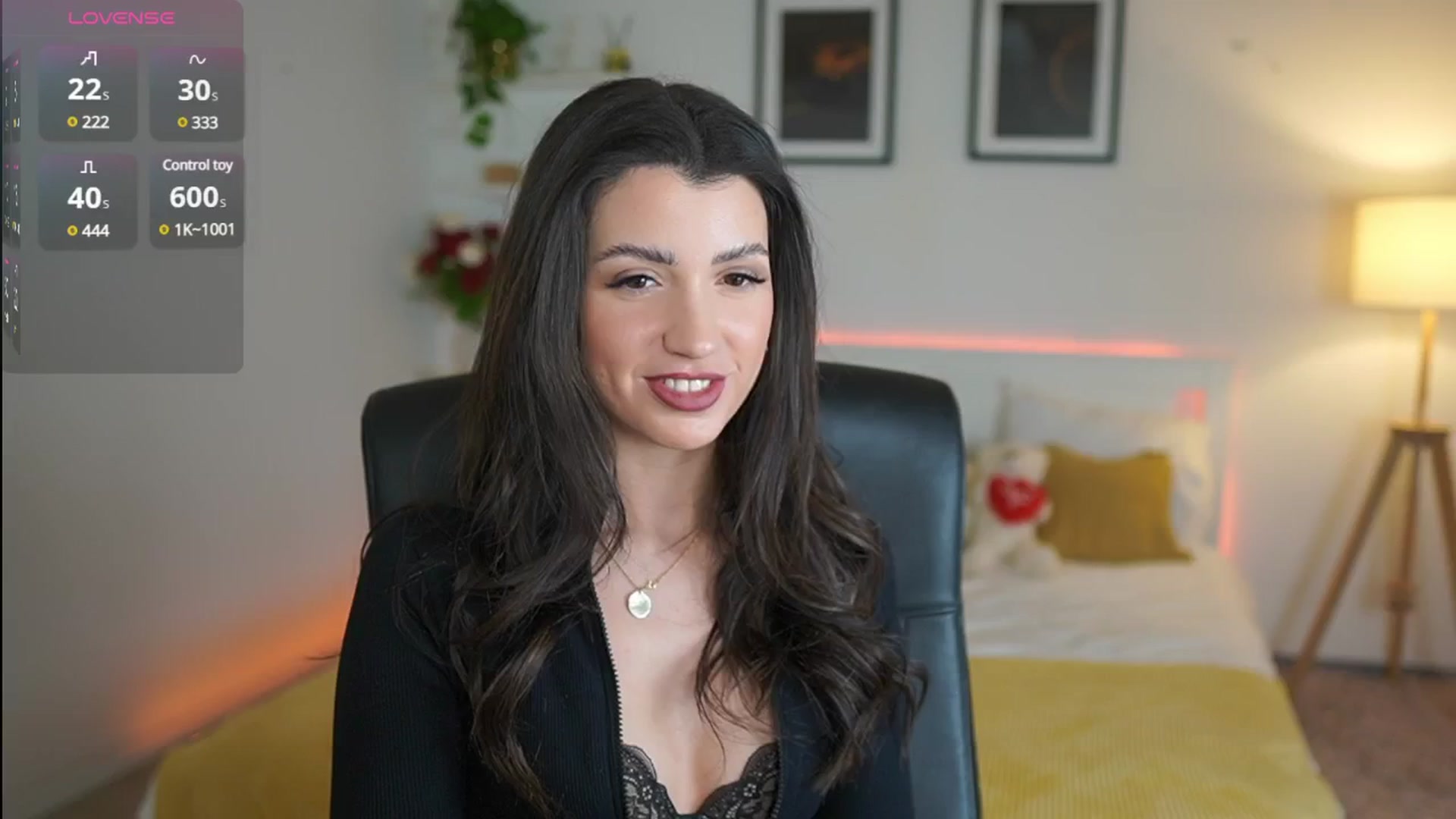 Gallery image thumbnail from Julia_Roca's myfreecams stream on, 04/11/2025, 19:29 image 2 of 20