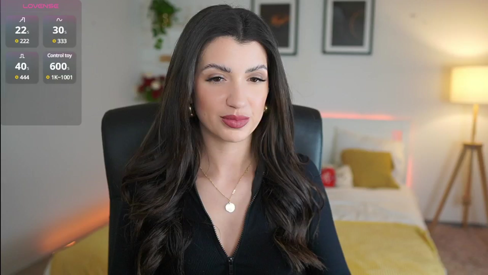 Gallery image thumbnail from Julia_Roca's myfreecams stream on, 04/11/2025, 20:29 image 1 of 20