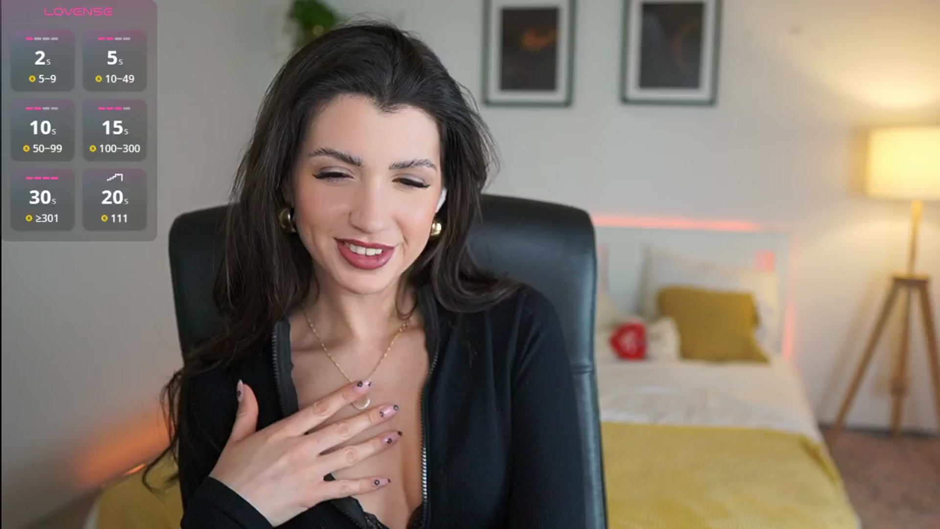 Gallery image thumbnail from Julia_Roca's myfreecams stream on, 04/11/2025, 20:29 image 7 of 20